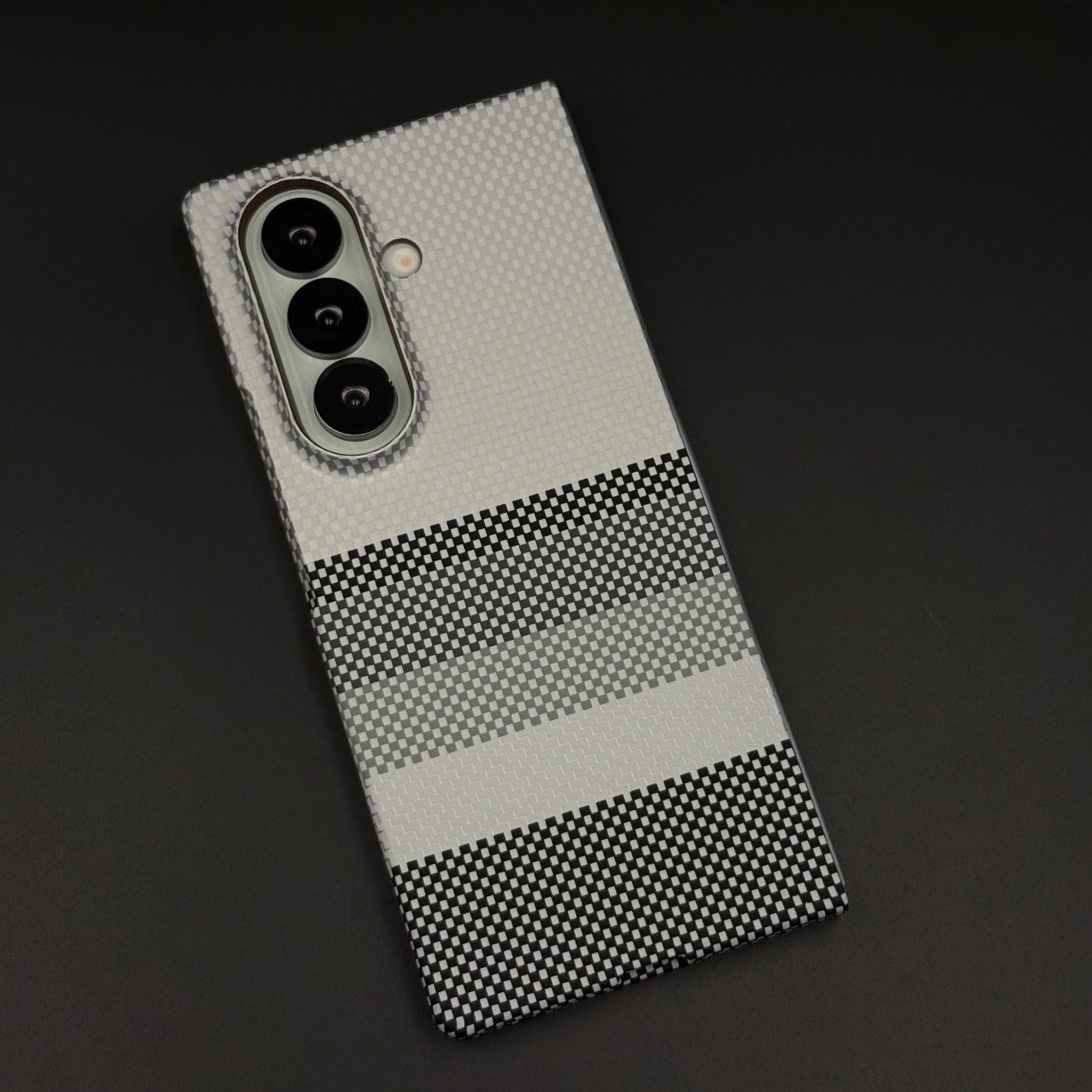 Aramid Texture Case Monochrome Stripe for Samsung Galaxy Z Fold 7 Carbon Fibre Feel | Hidden MagSafe | Ultra Slim Fit