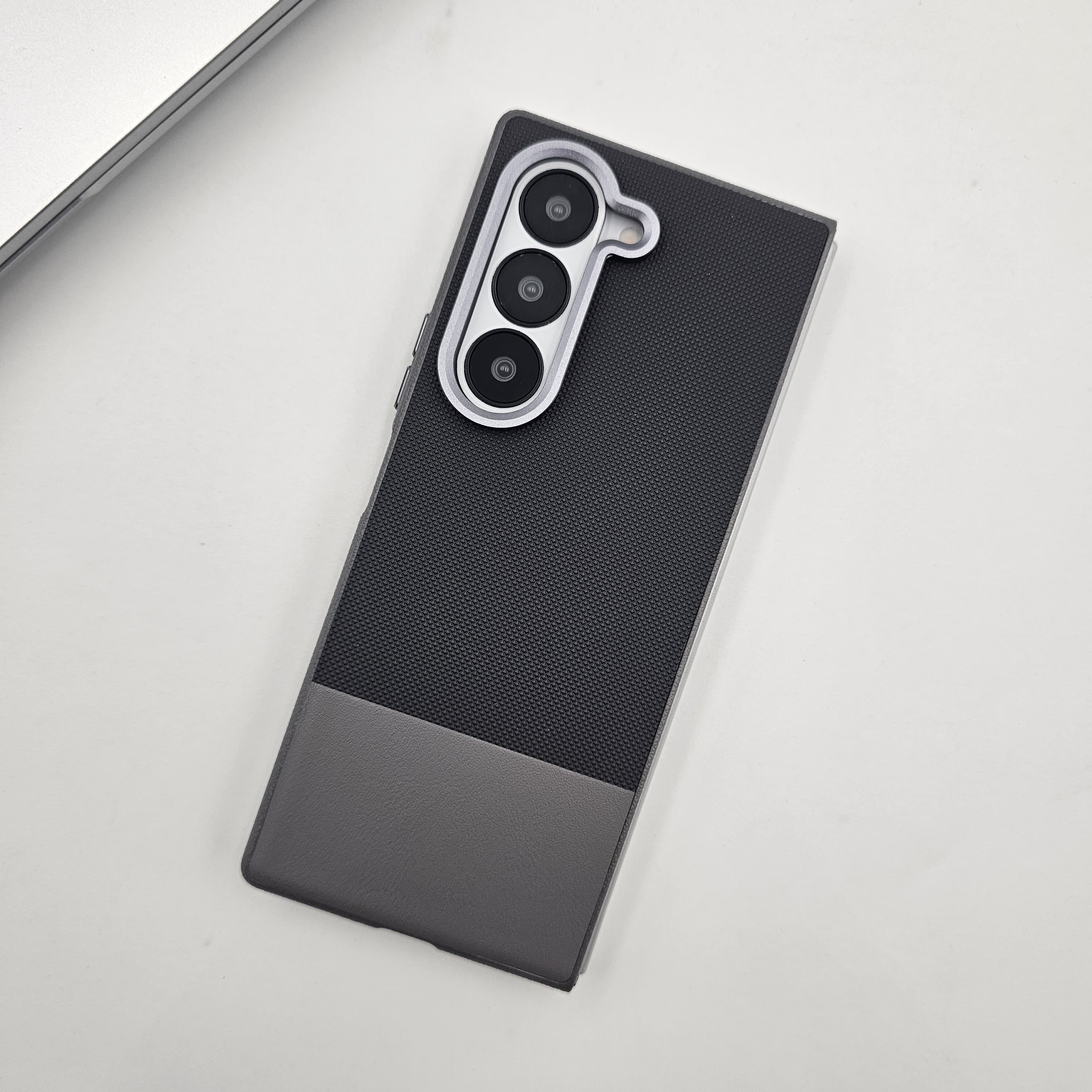 Samsung Galaxy Z Fold 6 Dotted Feel Leather Dual Shade Metal Camera Protection Case