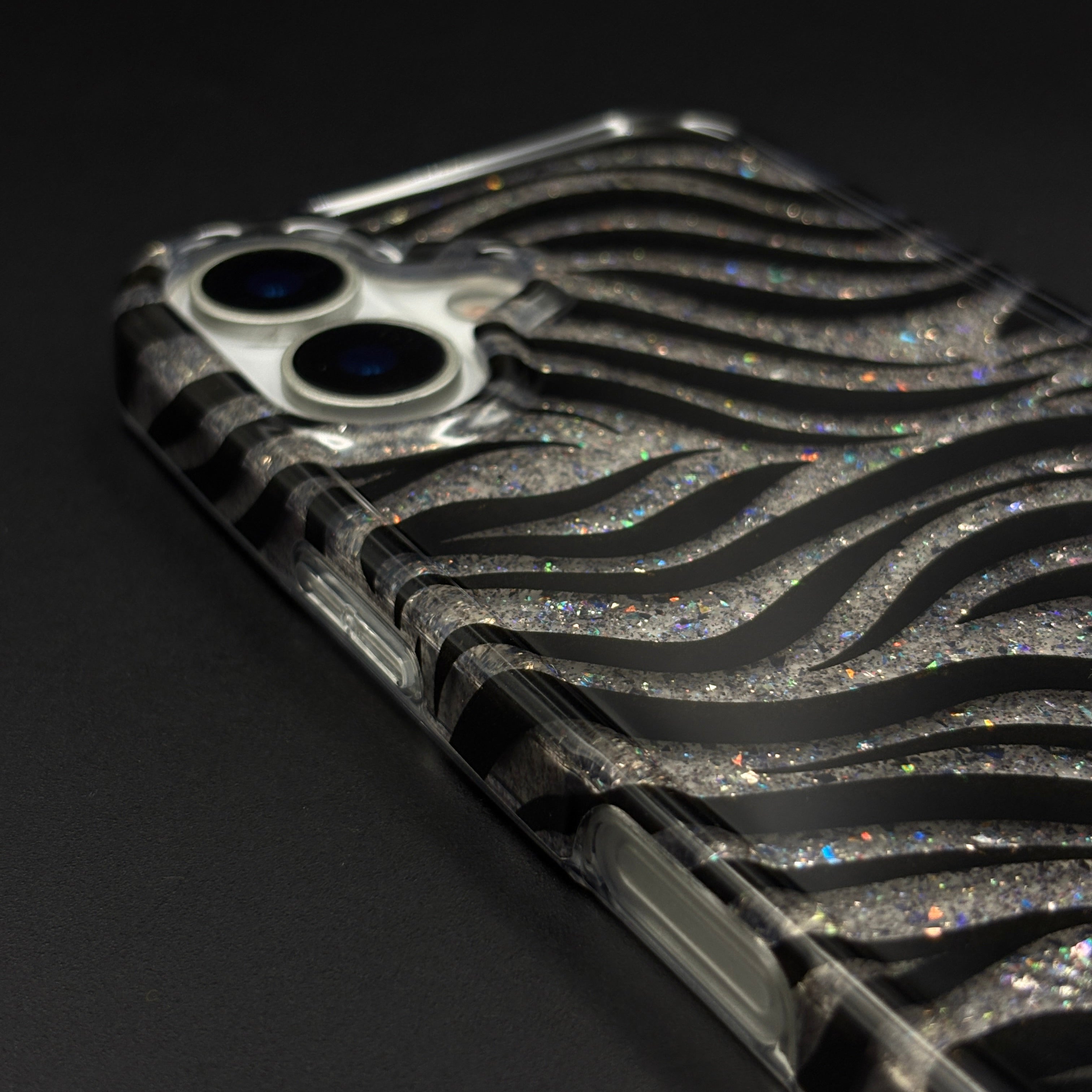 Midnight Glitter Wave Protective Case for iPhone 17