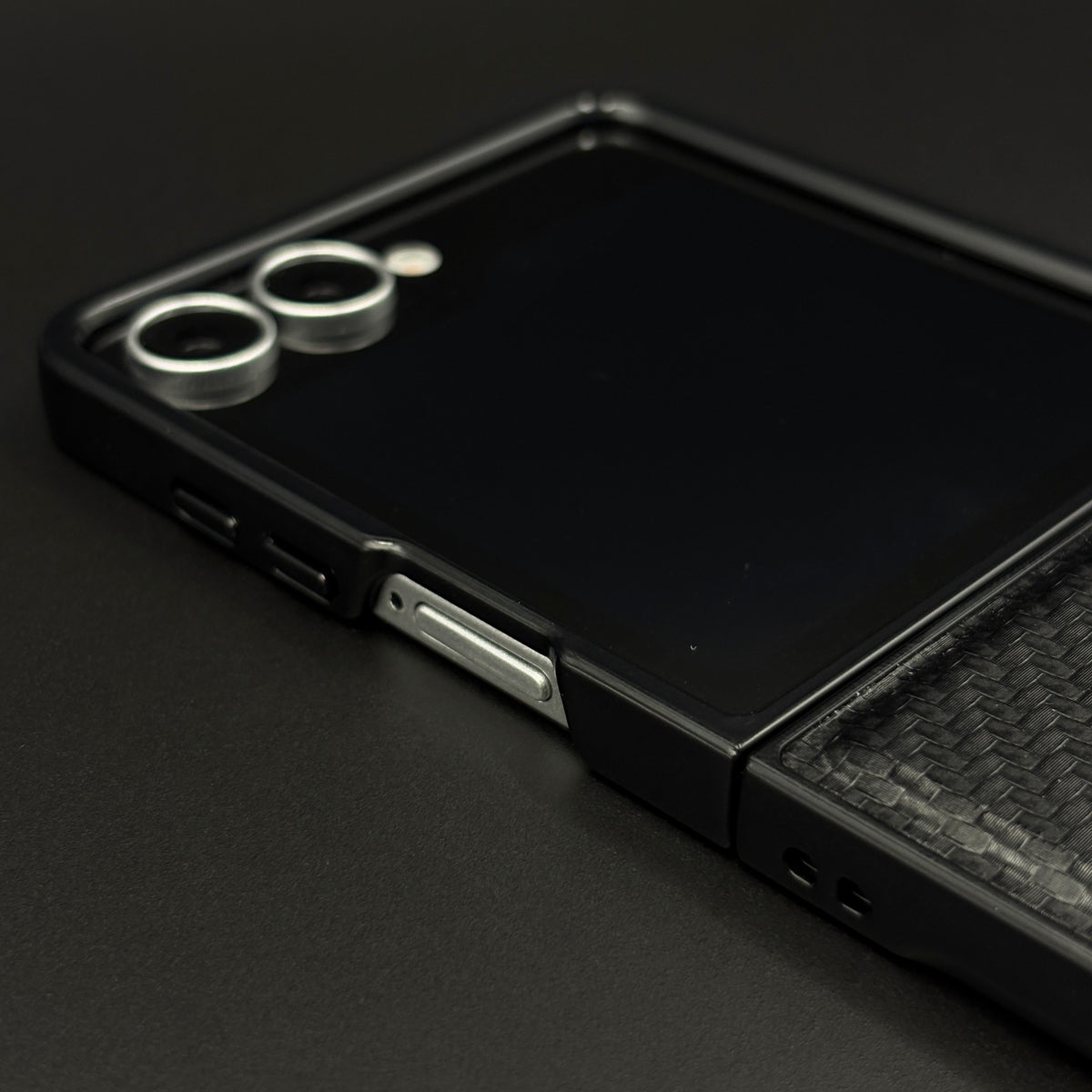 Luxury Brand MB Logo Case Carbon Fibre Texture for Samsung Galaxy Z Flip 8
