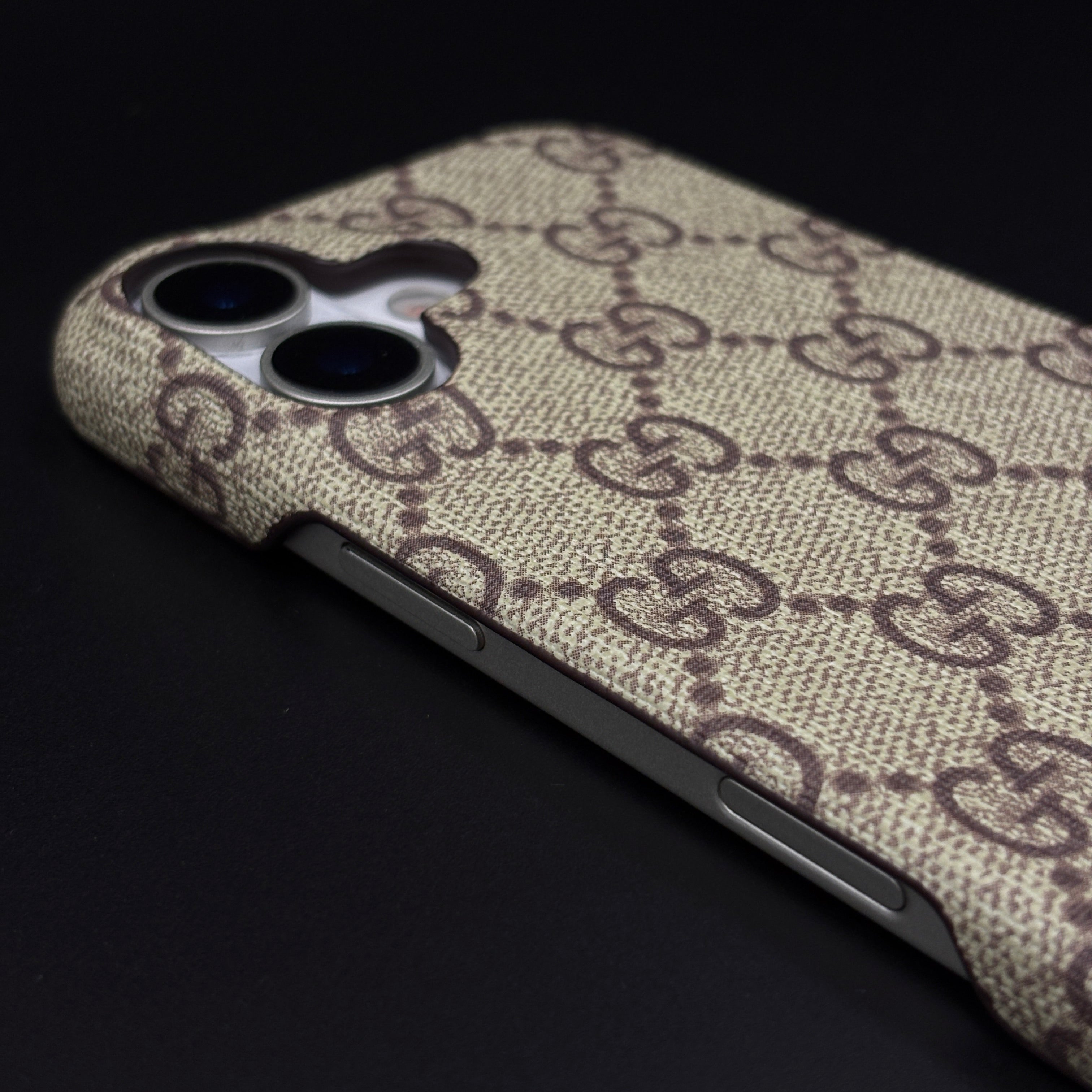 GG Monogram Luxury Pattern Mobile Case Cover for iPhone 17 | Premium Emblem Canvas Edition