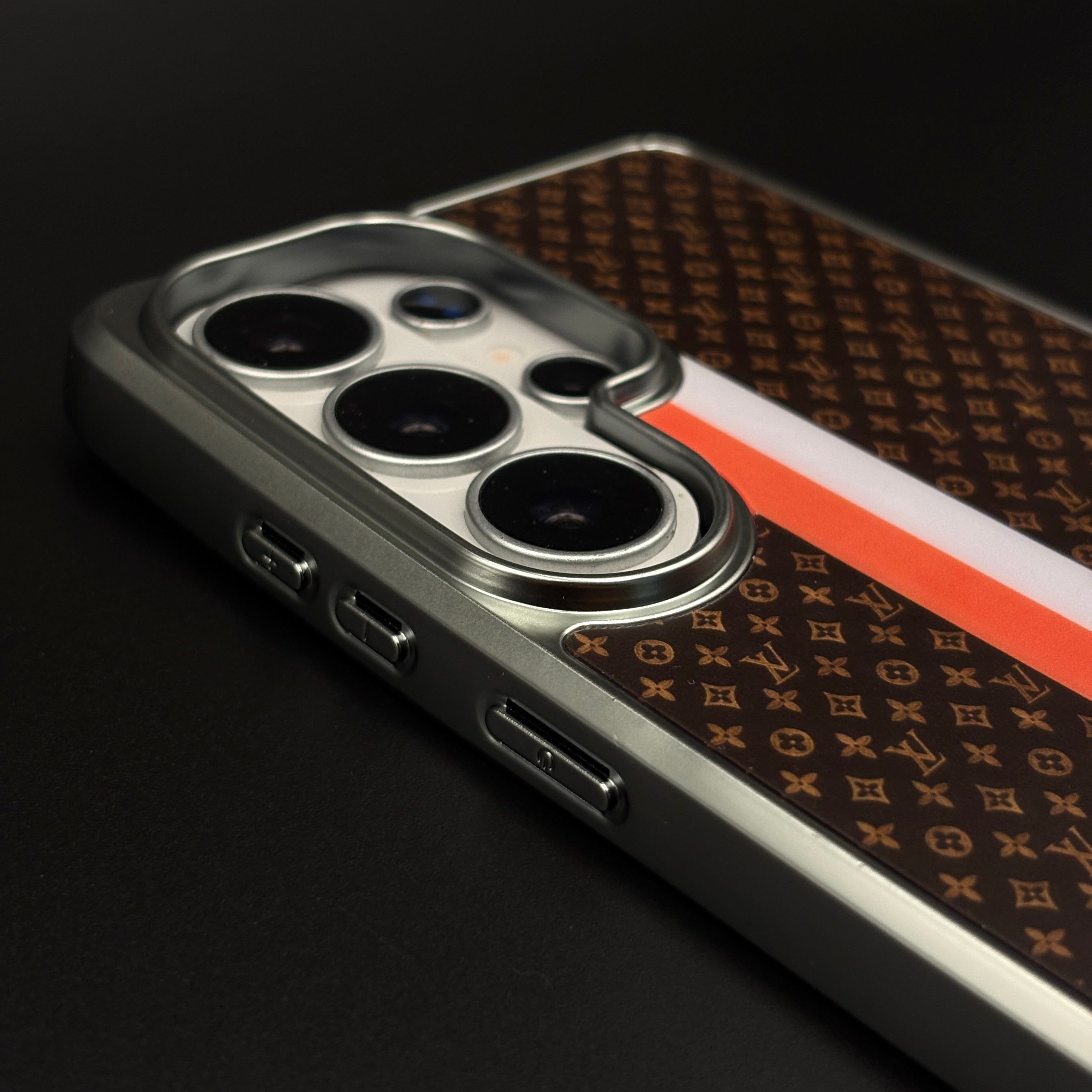 Luxury Fashion Stripe Monogram Metal Style Frame Case Cover for Samsung Galaxy S26 Ultra