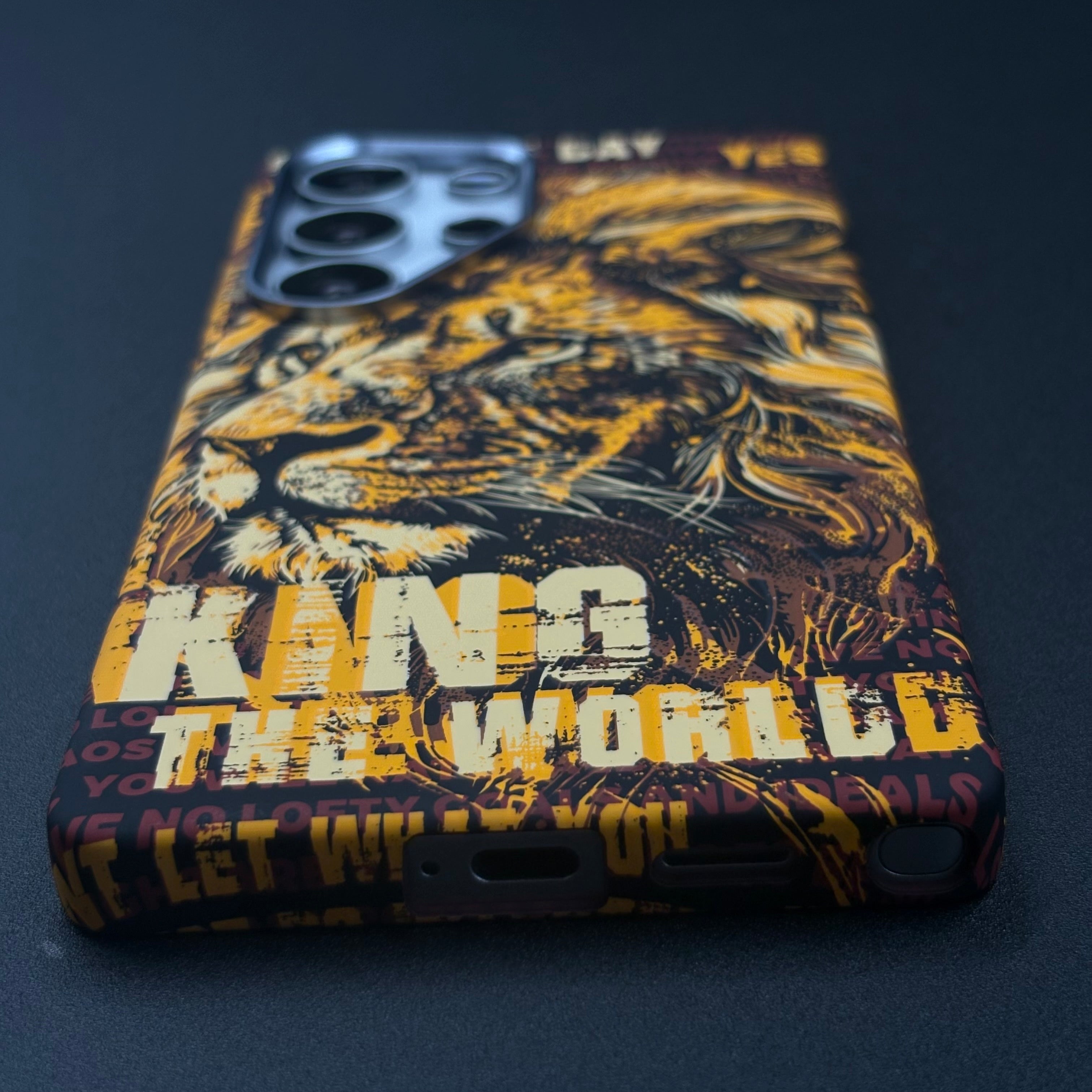 Samsung Galaxy S25 Ultra Lion The King Premium Slim Case | Rare Aramid Texture Finish | Real Carbon Fibre Feel | Hidden MagSafe