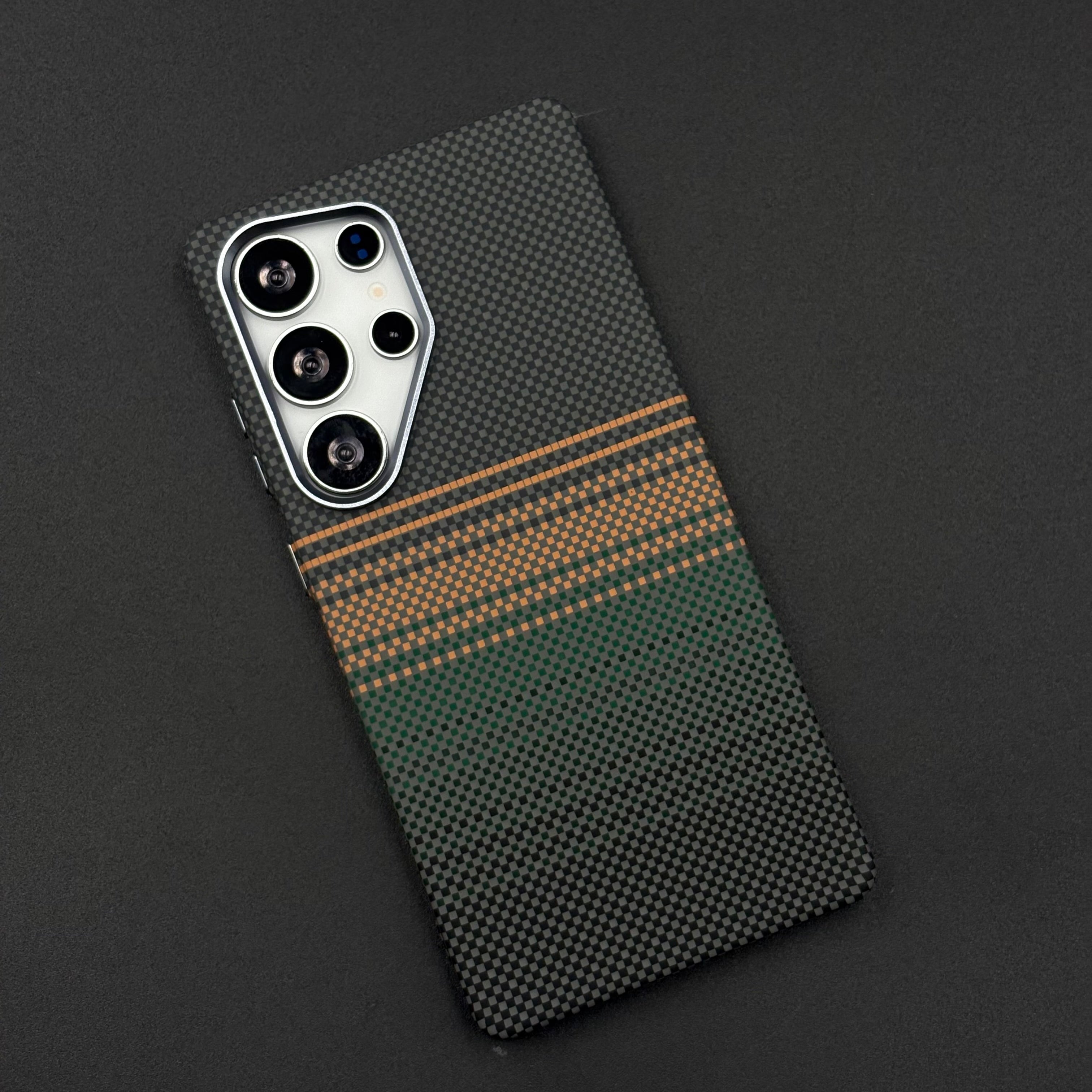 Samsung Galaxy S25 Ultra Pixelated Premium Slim Case | Rare Aramid Texture Finish | Real Carbon Fibre Feel | Hidden MagSafe