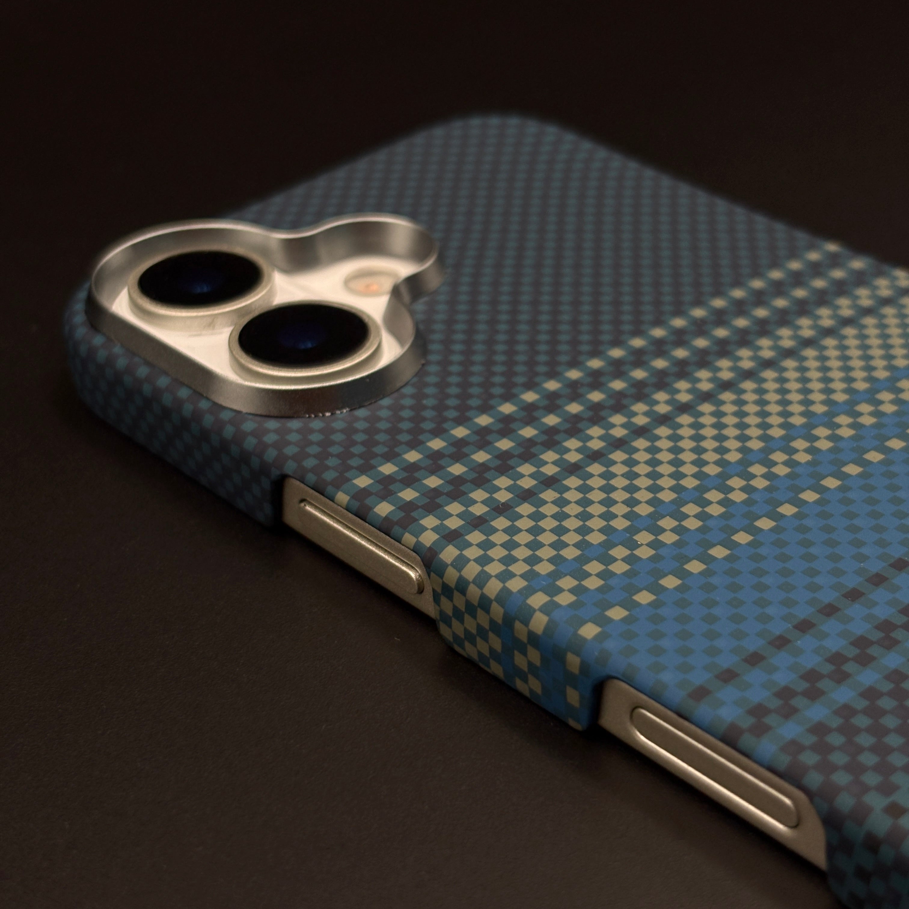 iPhone 17 Blue Teal Premium Slim Case | Rare Aramid Texture Finish | Real Carbon Fibre Feel | Hidden MagSafe
