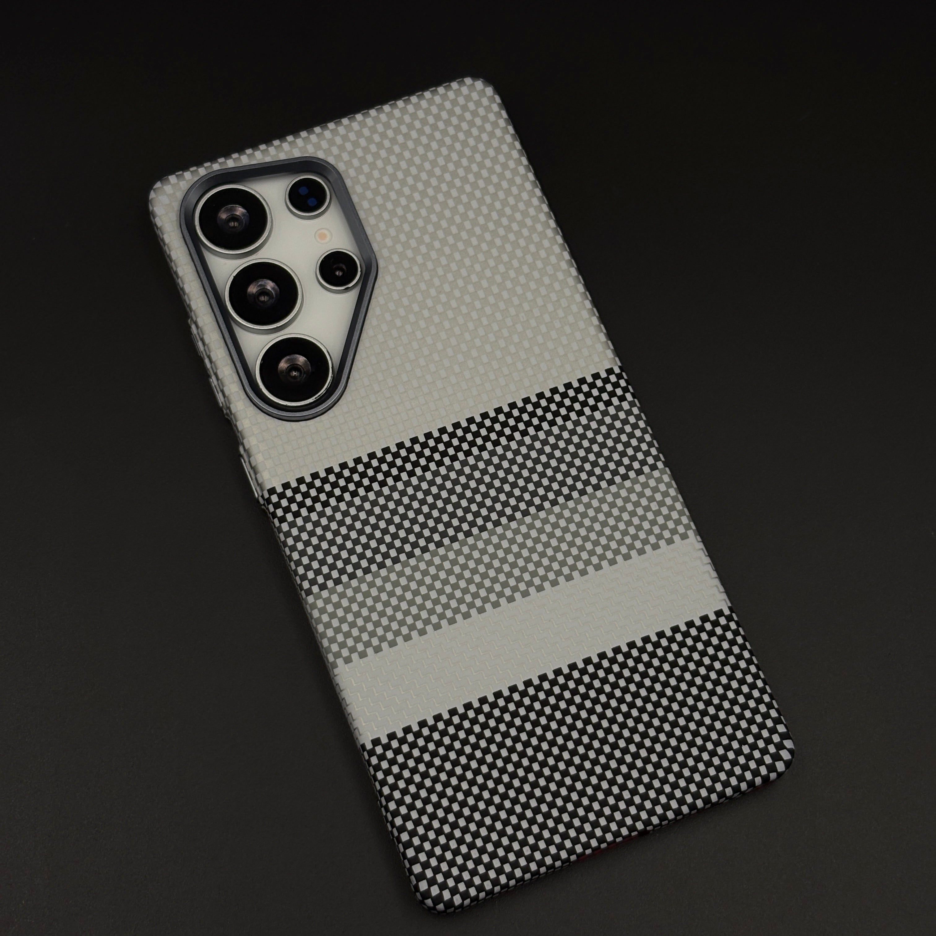 Aramid Texture Case Monochrome Stripe for Samsung Galaxy S24 Ultra Carbon Fibre Feel | Hidden MagSafe | Ultra Slim Fit