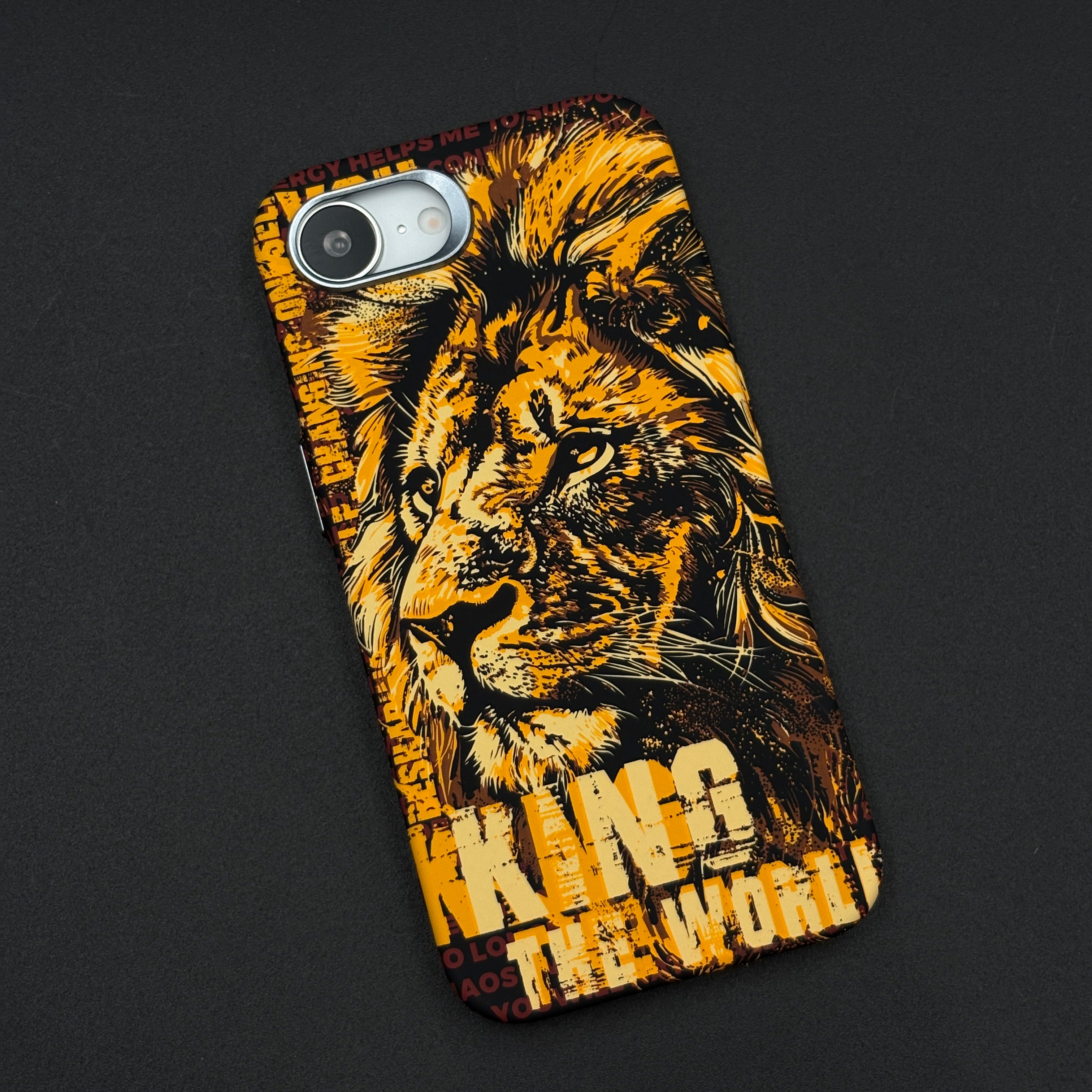 Aramid Texture Case Lion The King for iPhone 16E Carbon Fibre Feel | Hidden MagSafe | Ultra Slim Fit