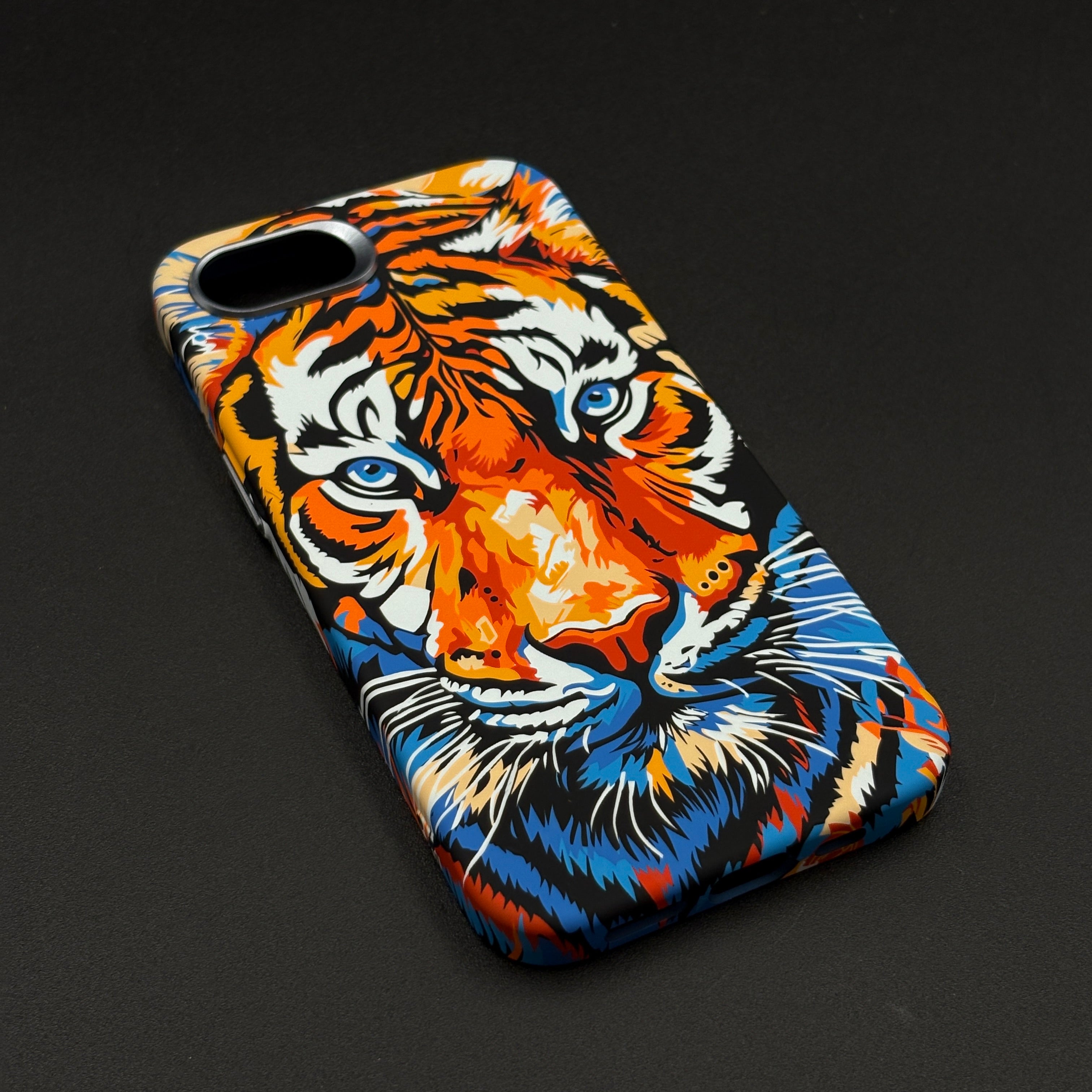 Aramid Texture Case Tiger for iPhone 16E Carbon Fibre Feel | Hidden MagSafe | Ultra Slim Fit