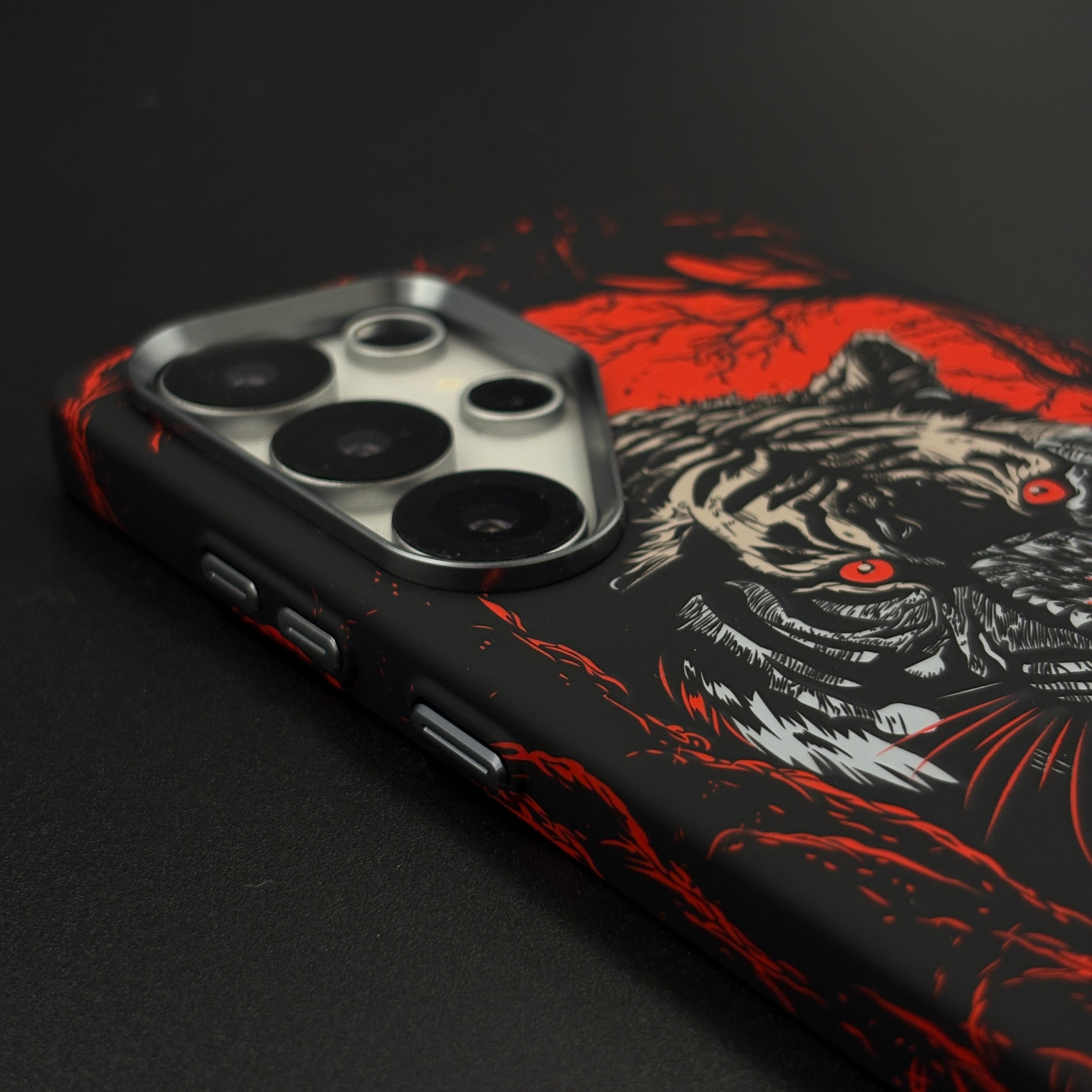 Tiger Flame Noir Carbon Fiber Hidden MagSafe Case for Samsung Galaxy S25 Ultra