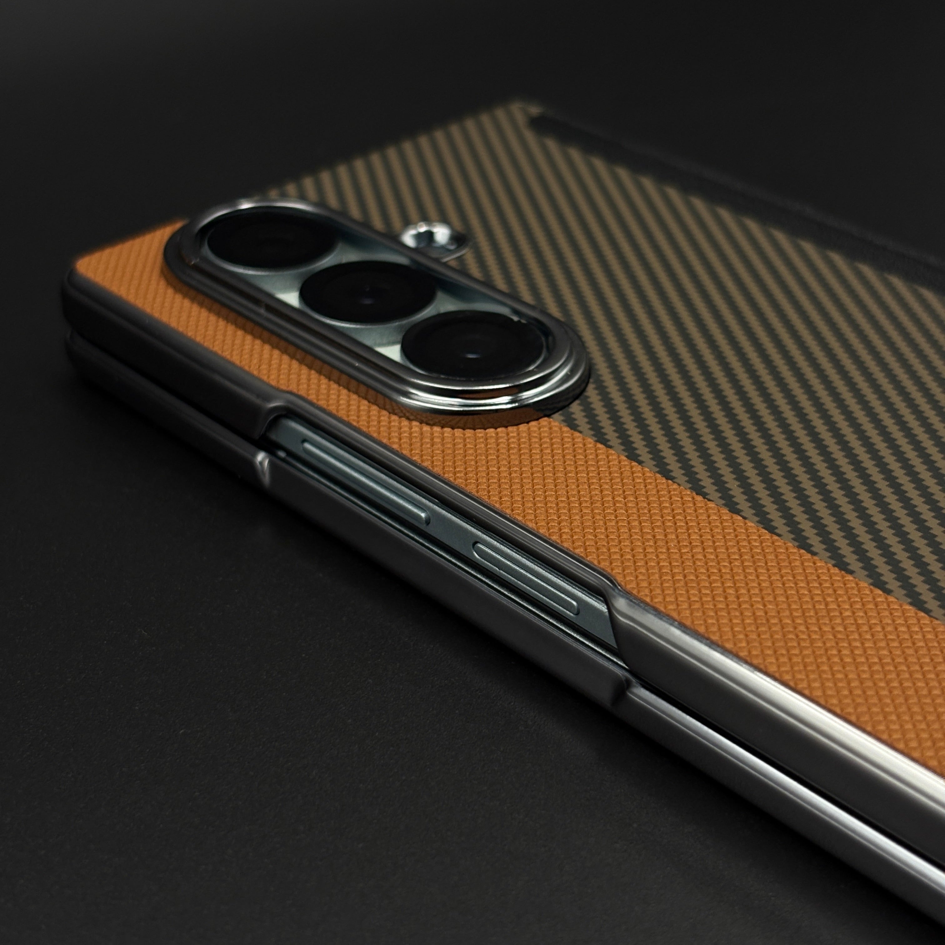 Dual Tone Carbon Fiber Hinge Protection Case for Samsung Galaxy Z Fold 7 | Front Screen Protector Included