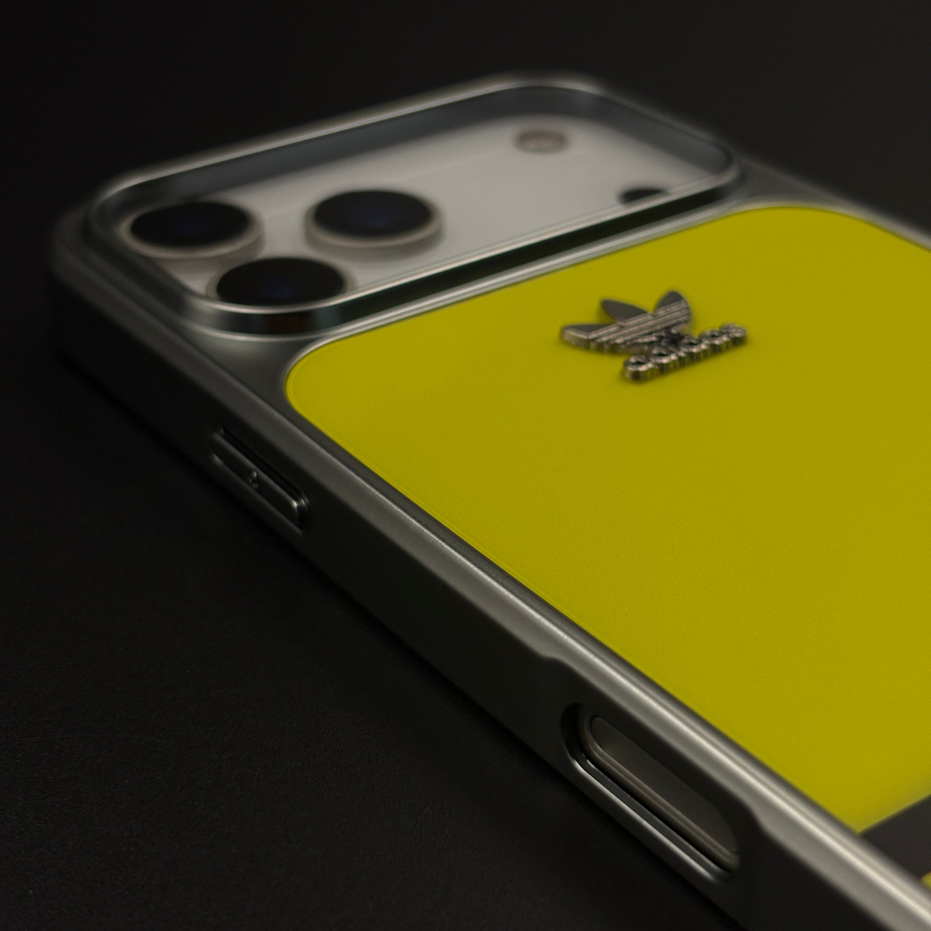 Luxury Sport Brand Style Metal Frame Yellow Stripe Case for iPhone 17 Series