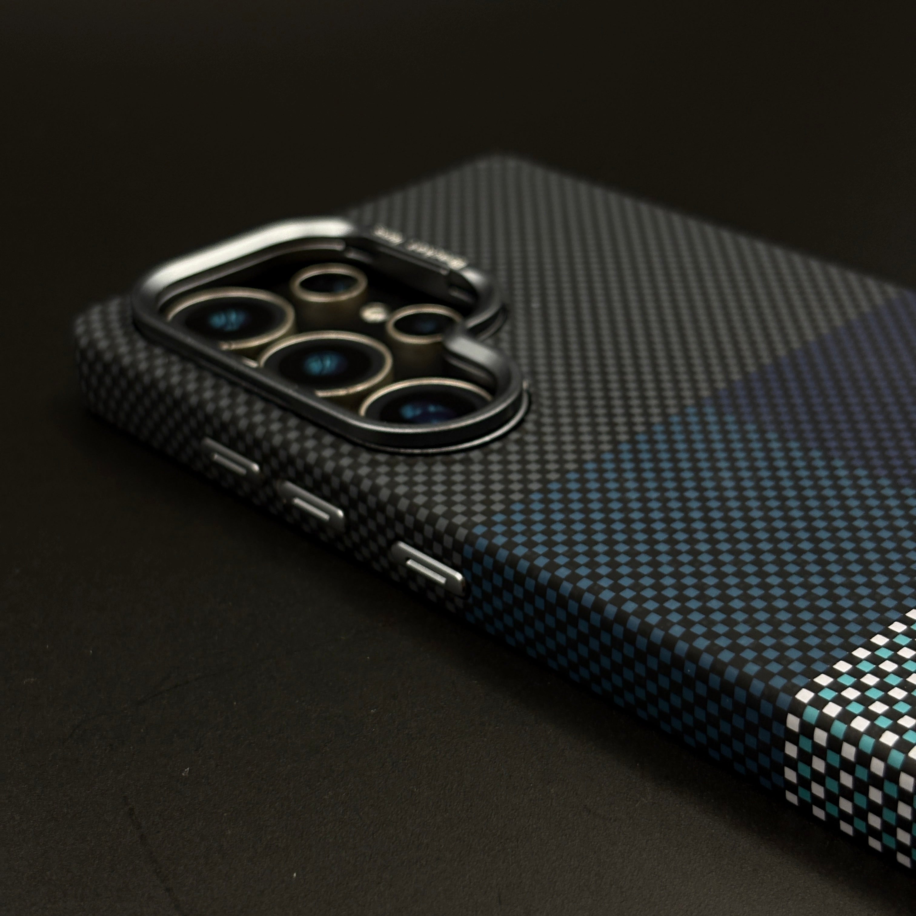 Blue Block Aramid Case with Hidden MagSafe for Samsung Galaxy S24 Ultra | Carbon Fibre Feel