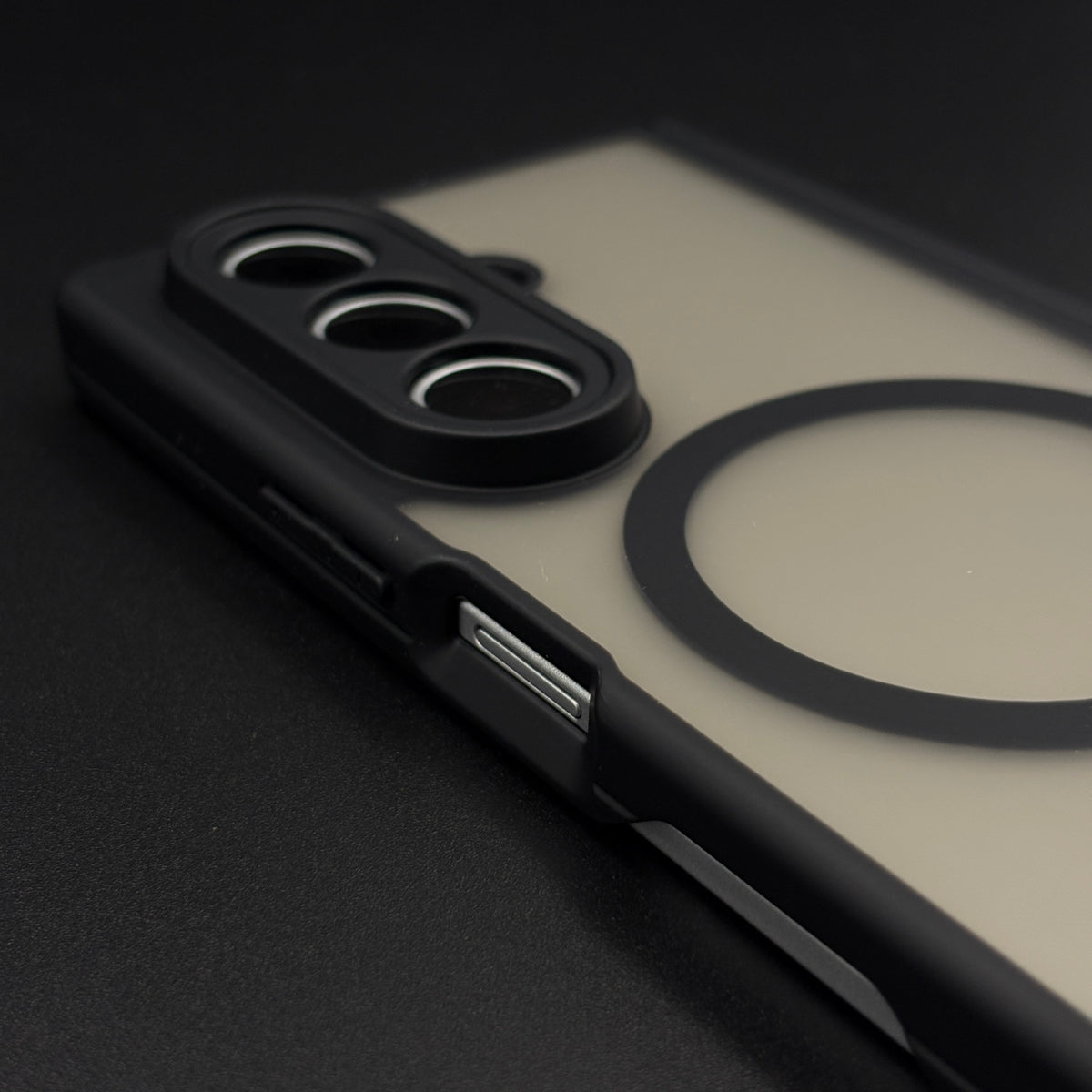 Matte MagSafe Hinge Protection Case for Samsung Galaxy Z Fold 8 Ultra