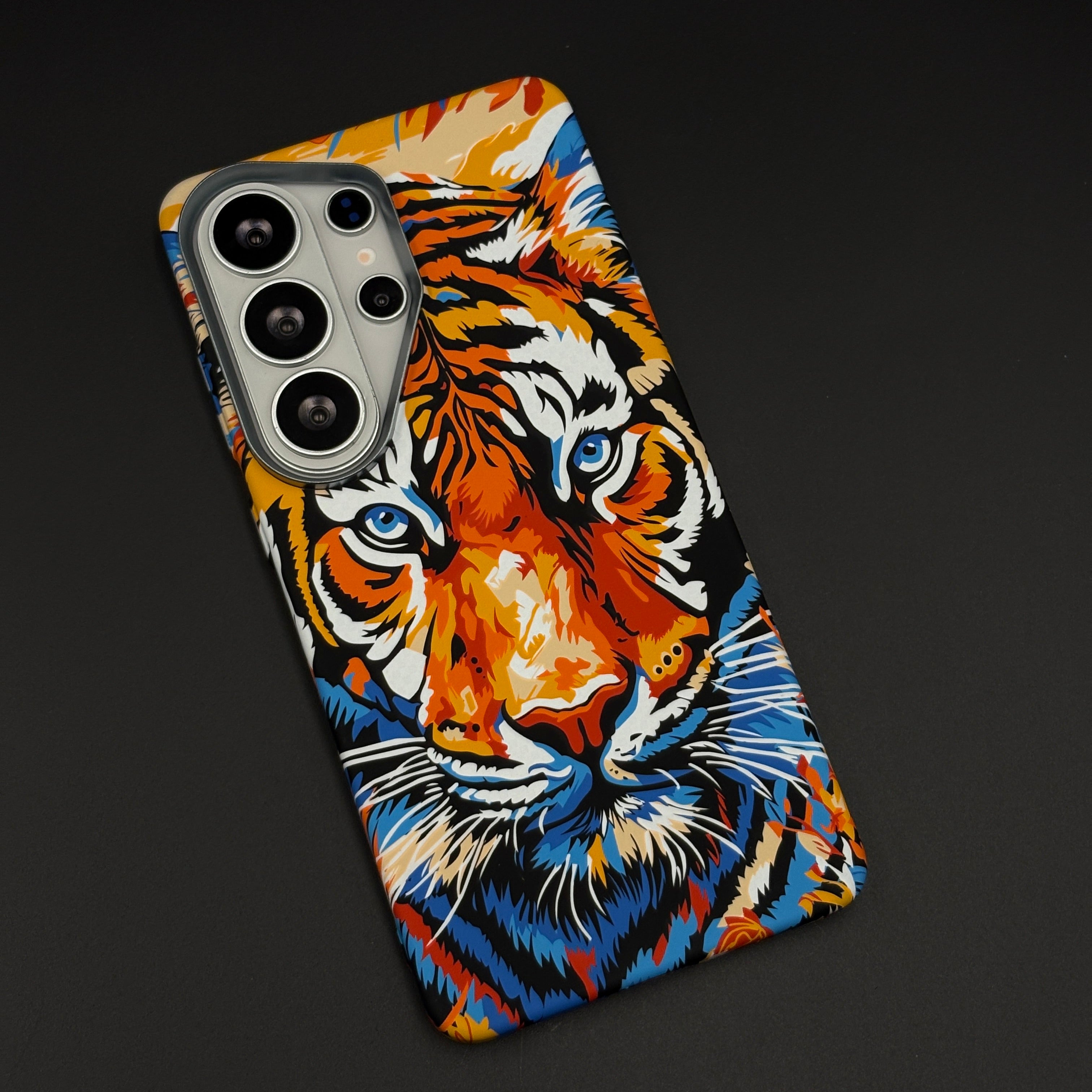 Wild Tiger Pop Art Carbon Fibre Hidden MagSafe Mobile Case Cover for Samsung Galaxy S26 Ultra