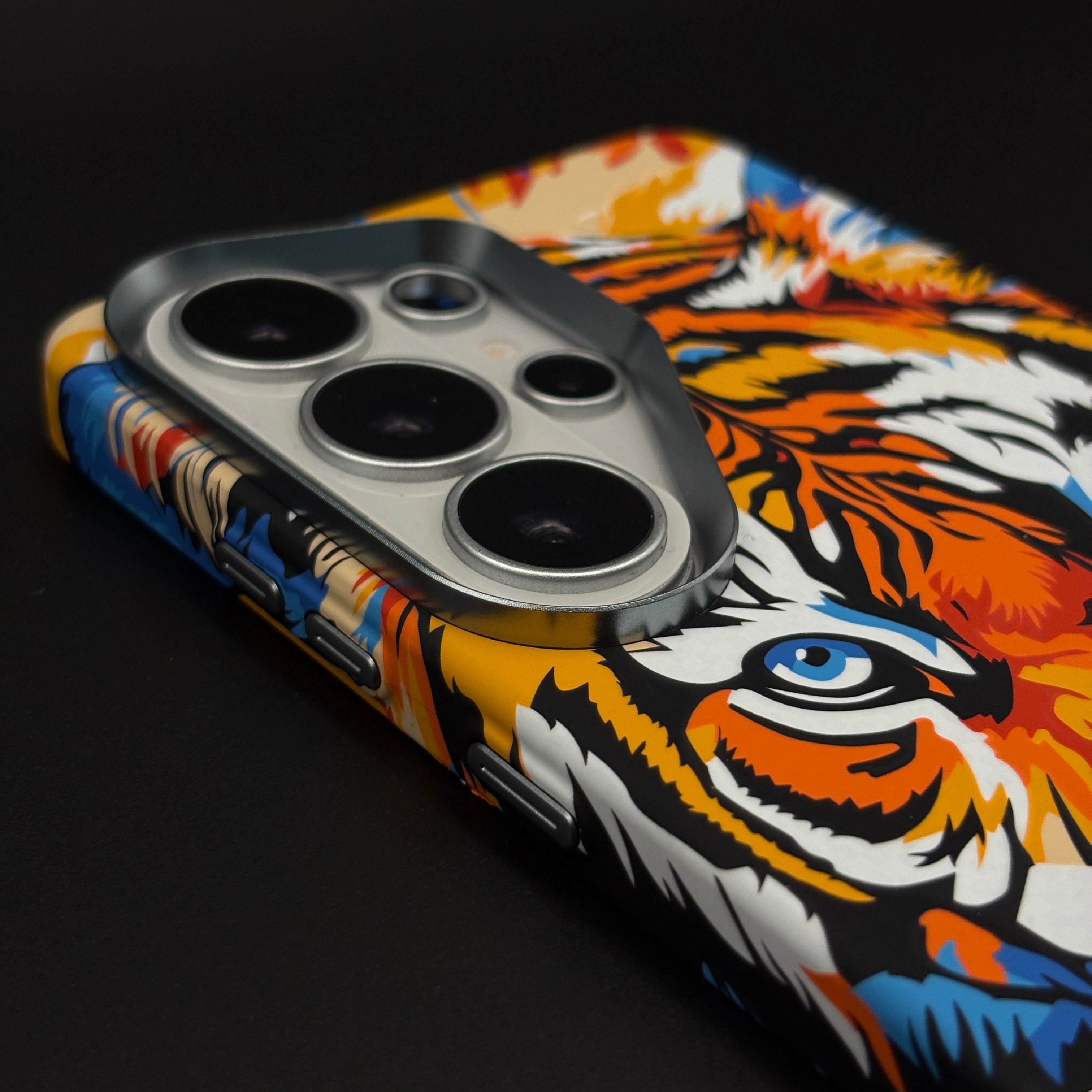 Wild Tiger Pop Art Carbon Fibre Hidden MagSafe Mobile Case Cover for Samsung Galaxy S26 Ultra