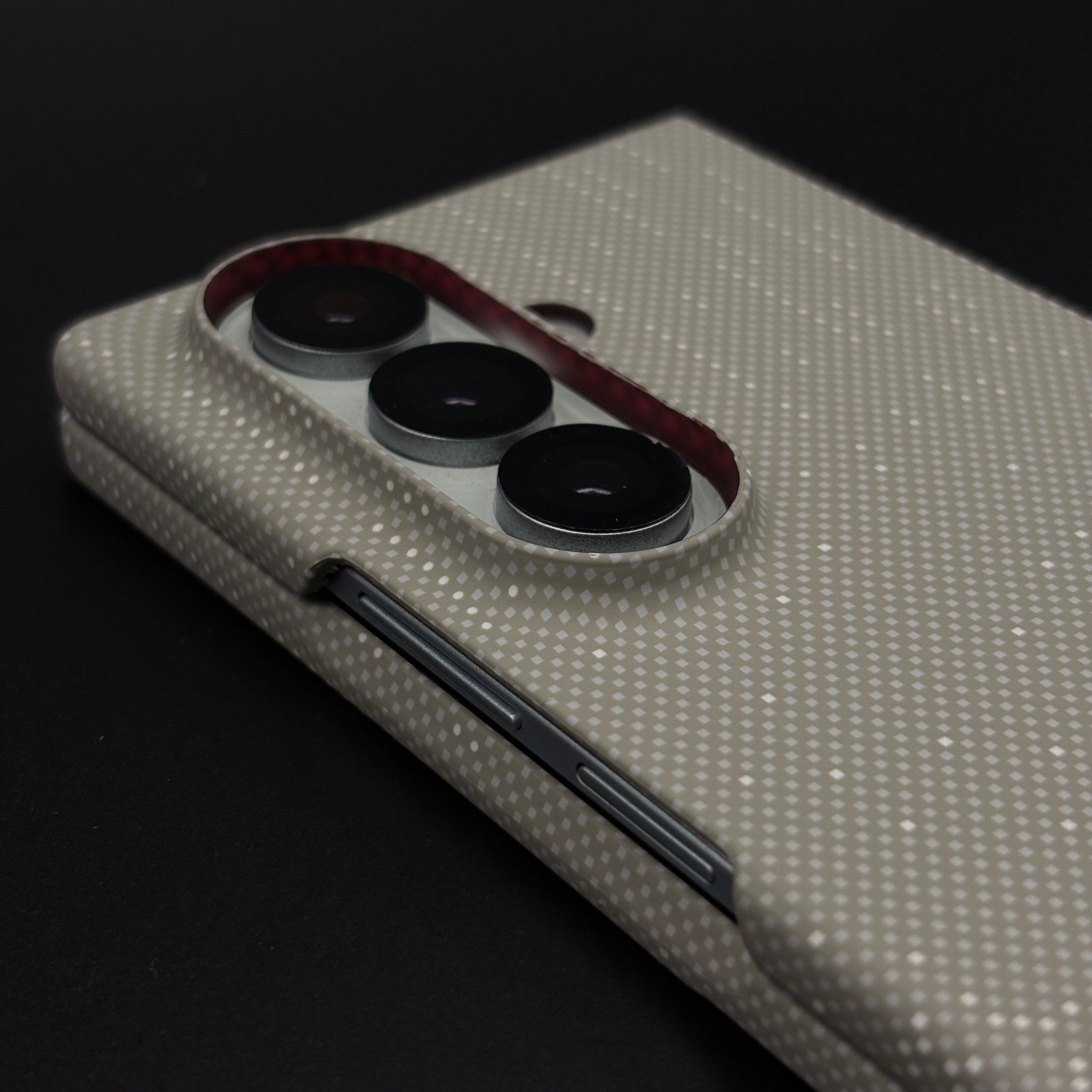 Titanium Dust Carbon Fibre Hidden MagSafe Mobile Case Cover for Samsung Galaxy Z Fold 7