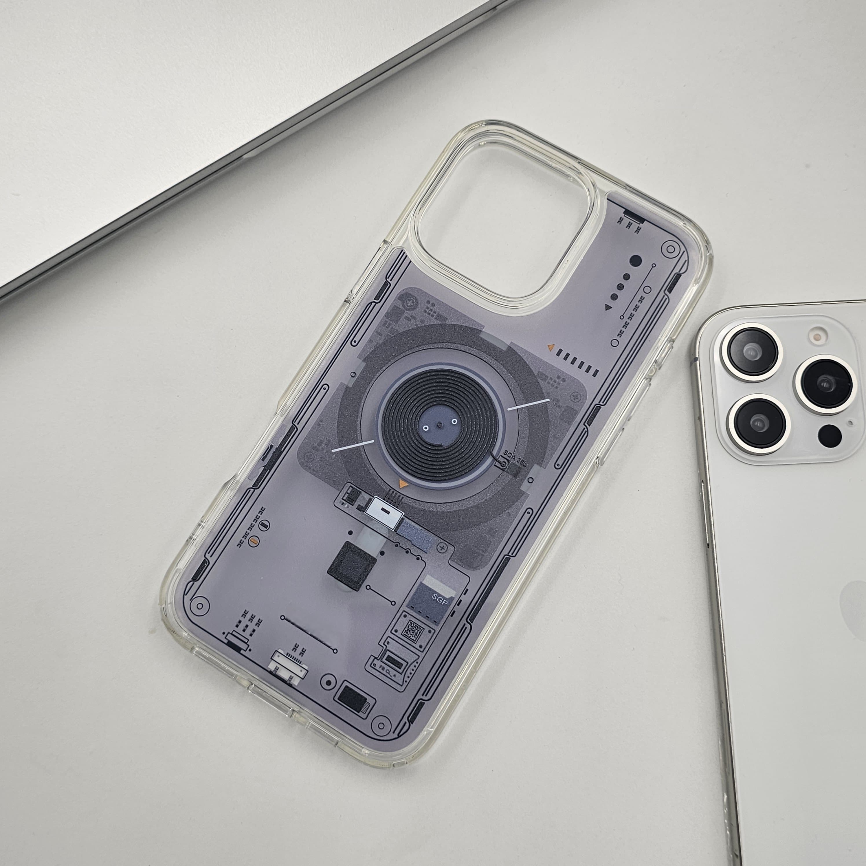 iPhone Circuit Hybrid Magnetic Magsafe Case