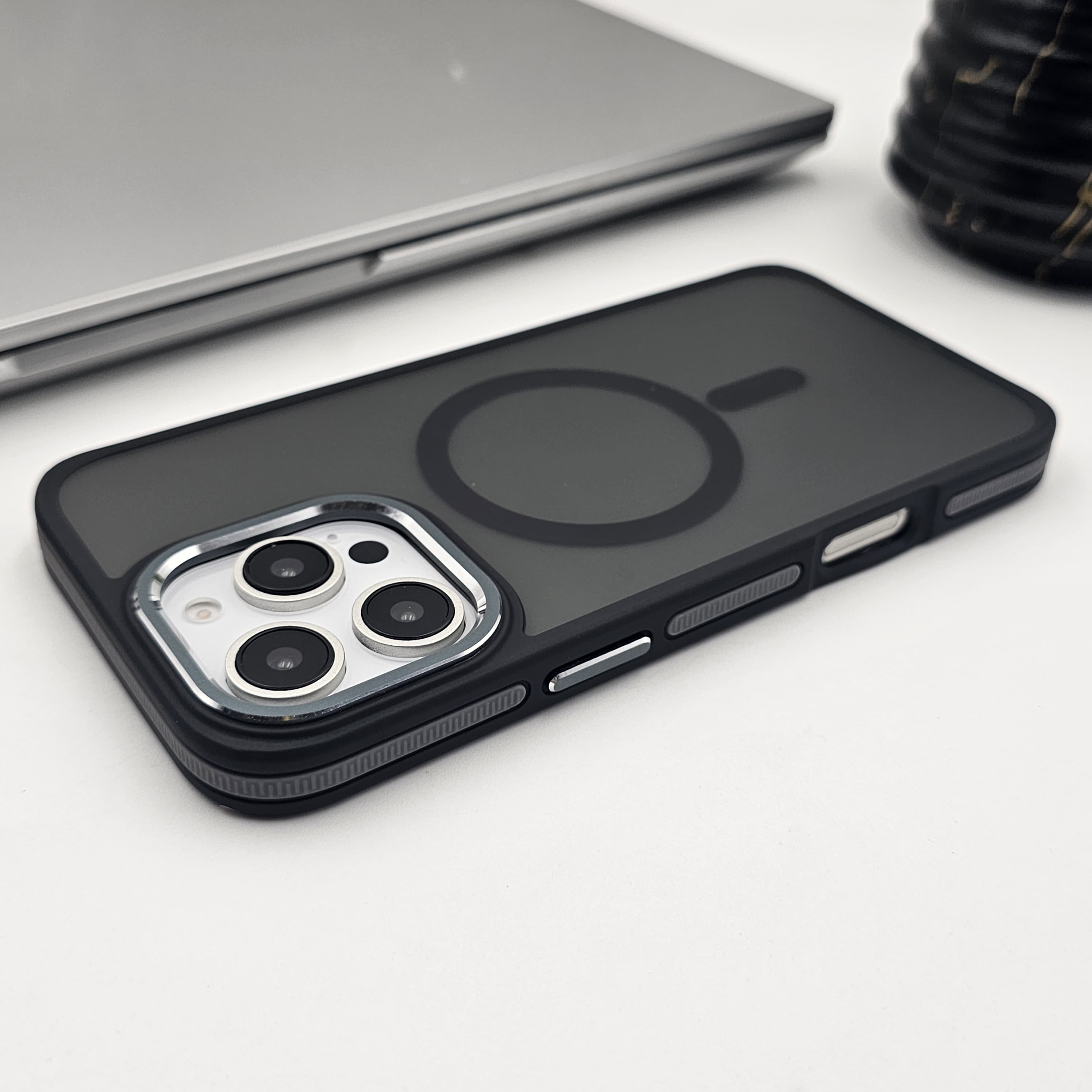 iPhone Smokey Magnetic Magsafe Case Metal Camera Bump