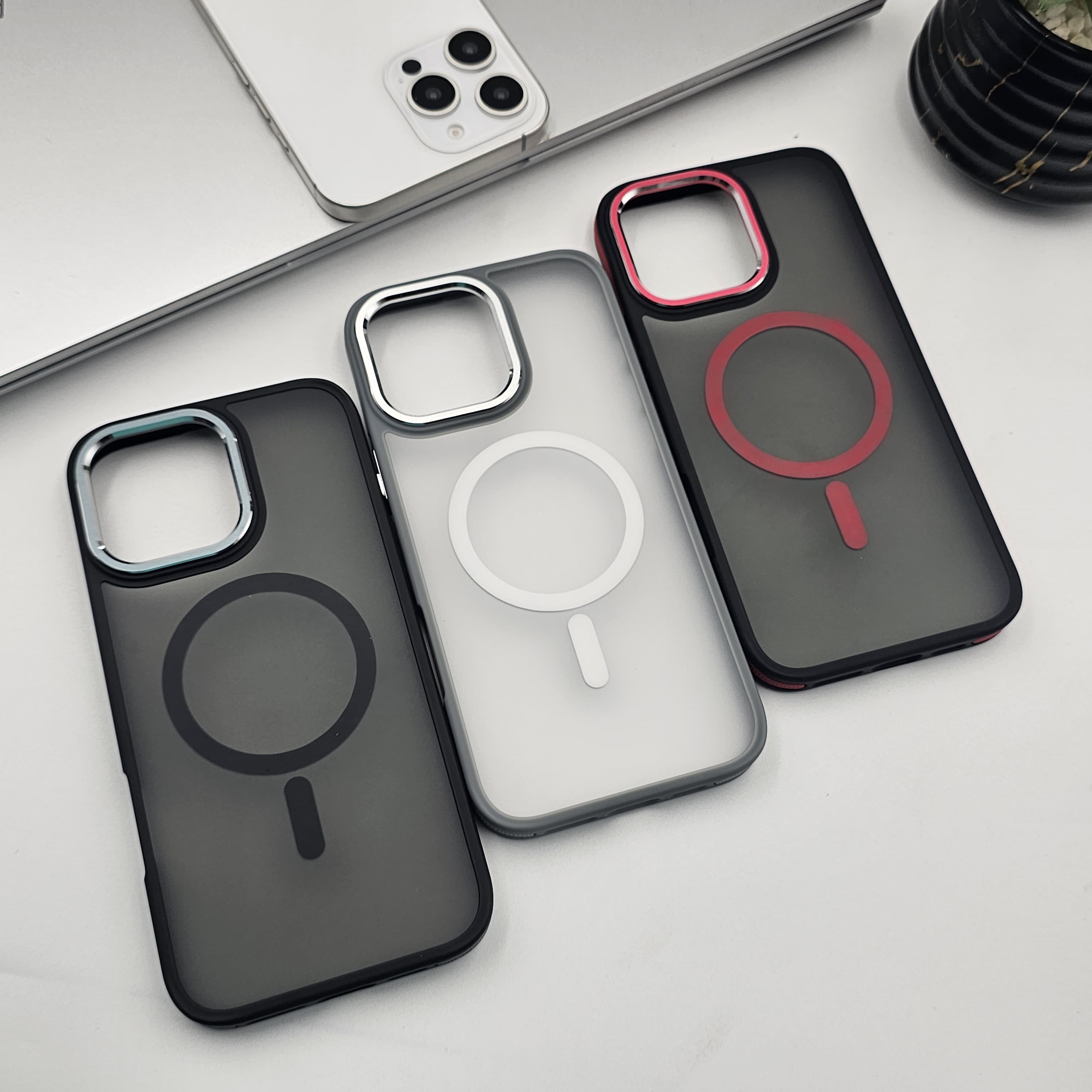 iPhone Smokey Magnetic Magsafe Case Metal Camera Bump