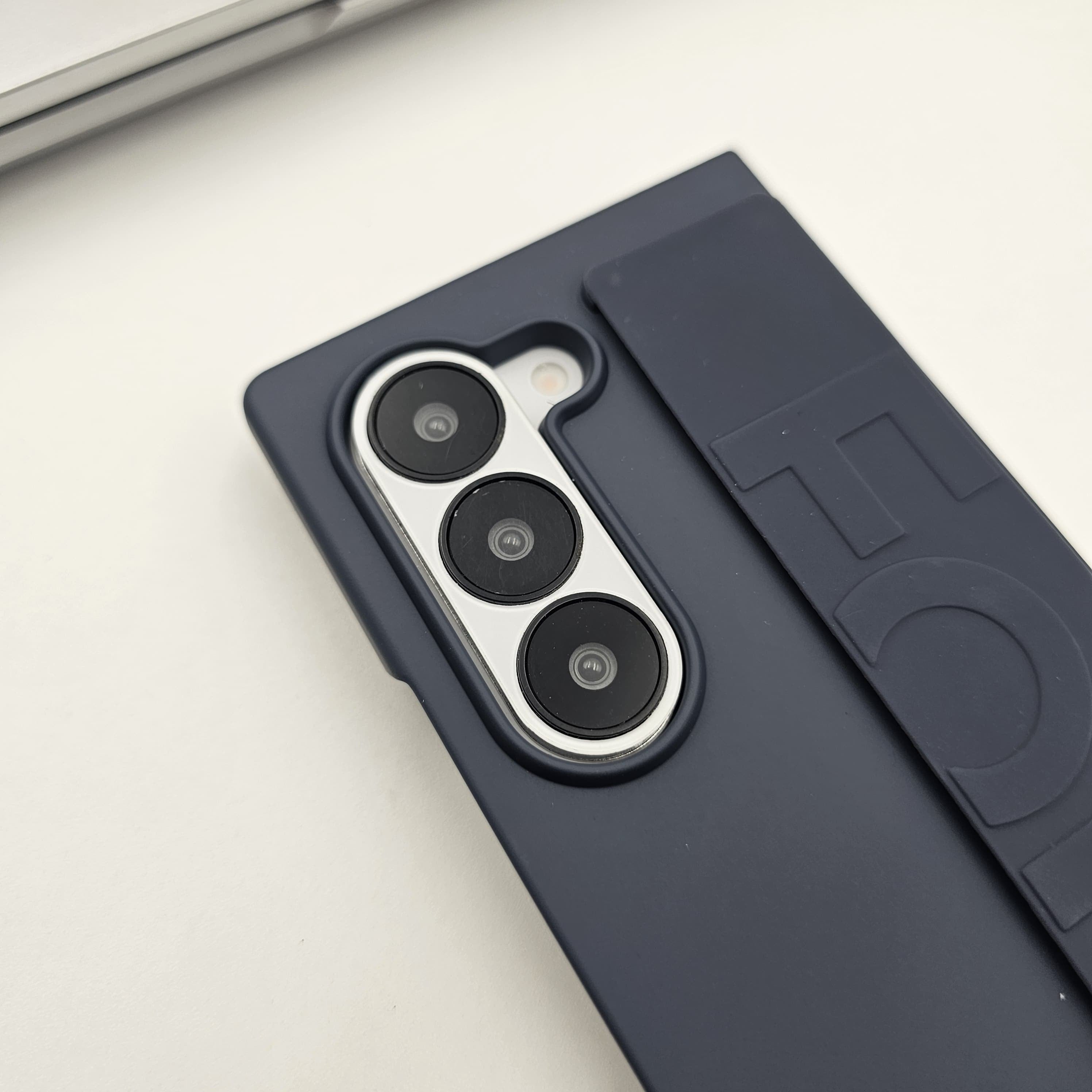 Wristband Grip Case for Samsung Galaxy Z Fold 7 | Slim Stylish Strap Holder