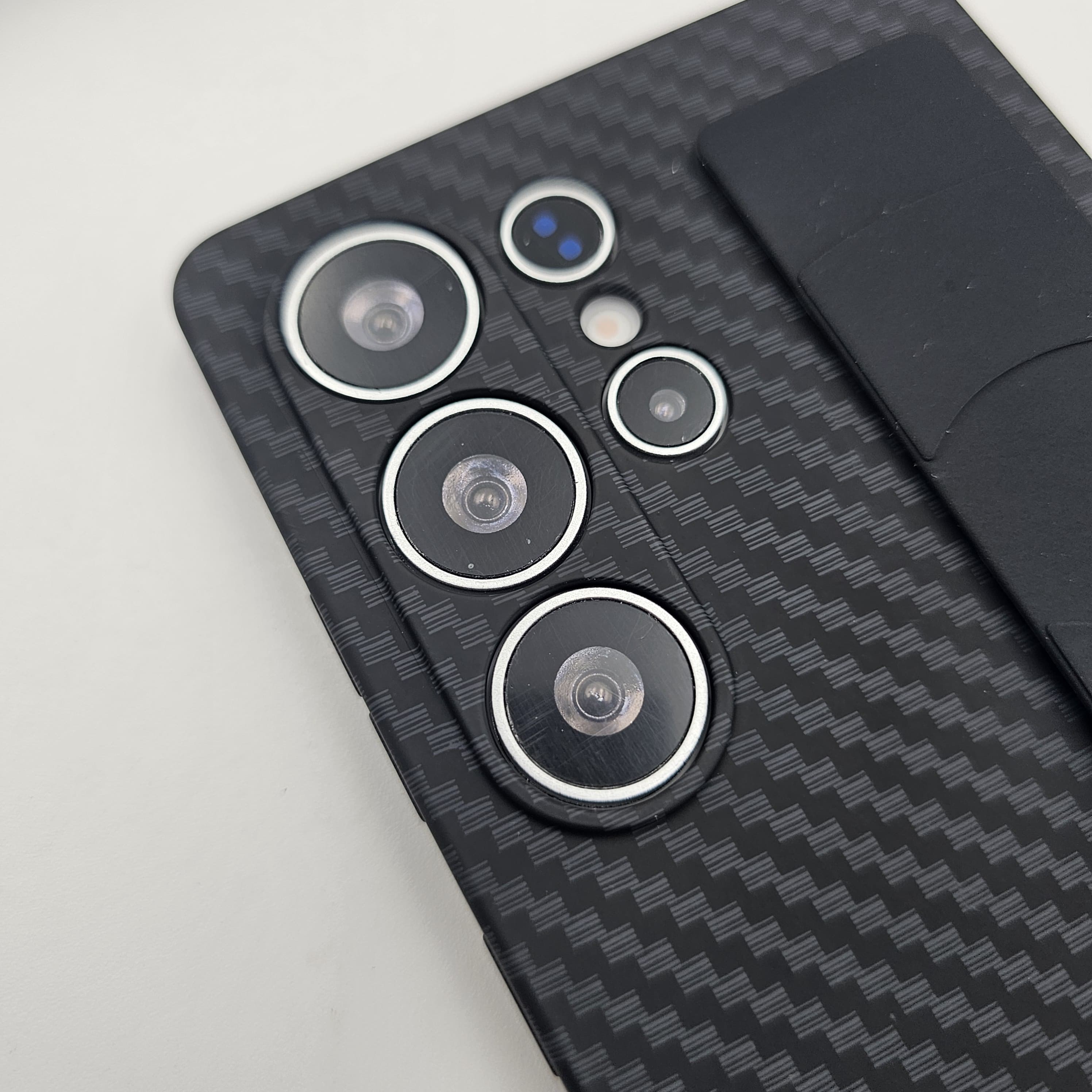 Samsung Galaxy S23 Ultra Carbon Fibre Wristband Camera Protection Case