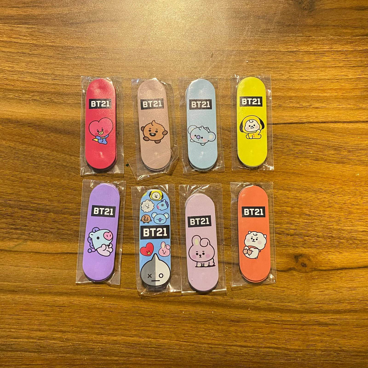 Phone holder bt21