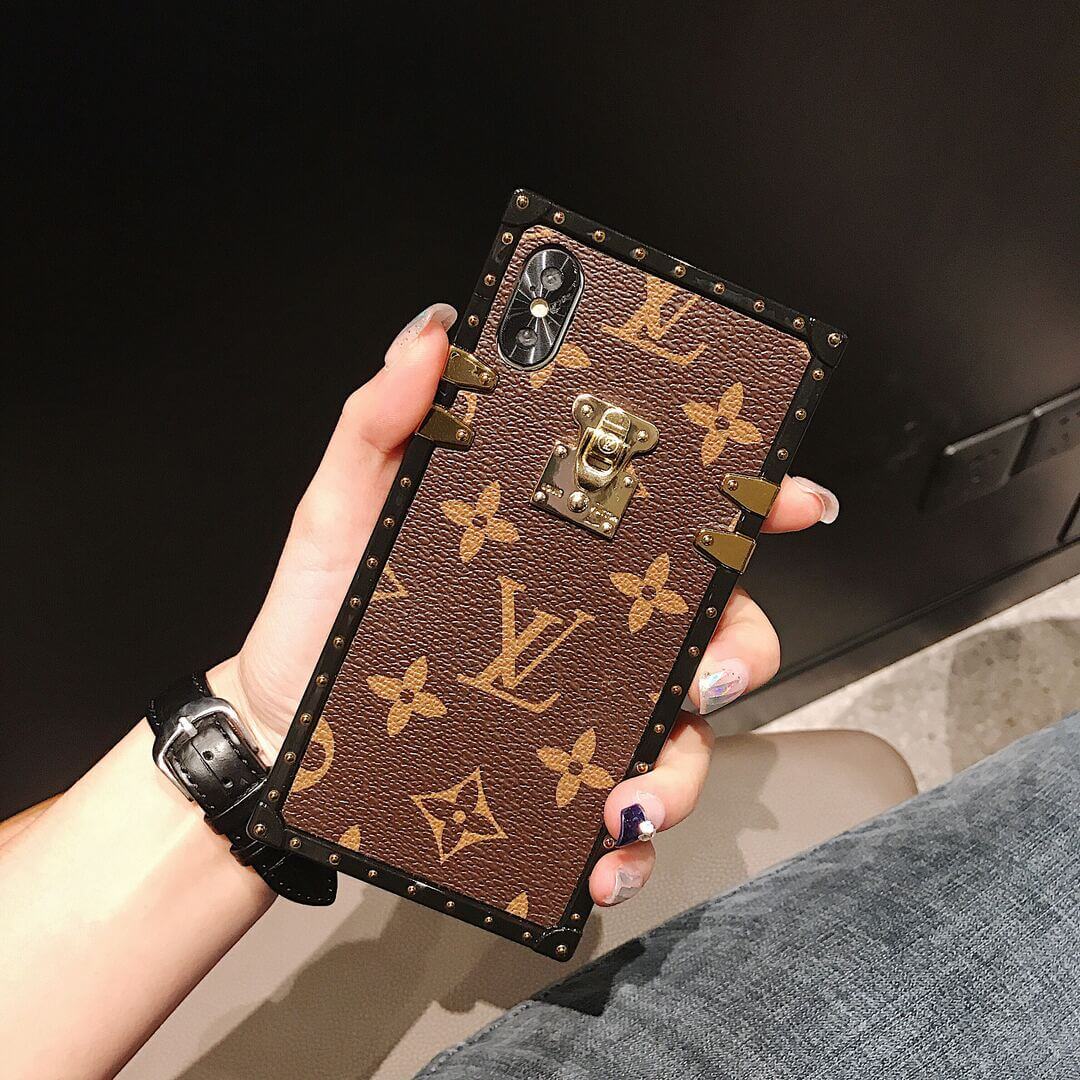 iPhone X / XS Luxury Branded Trunk Leather Phone Case