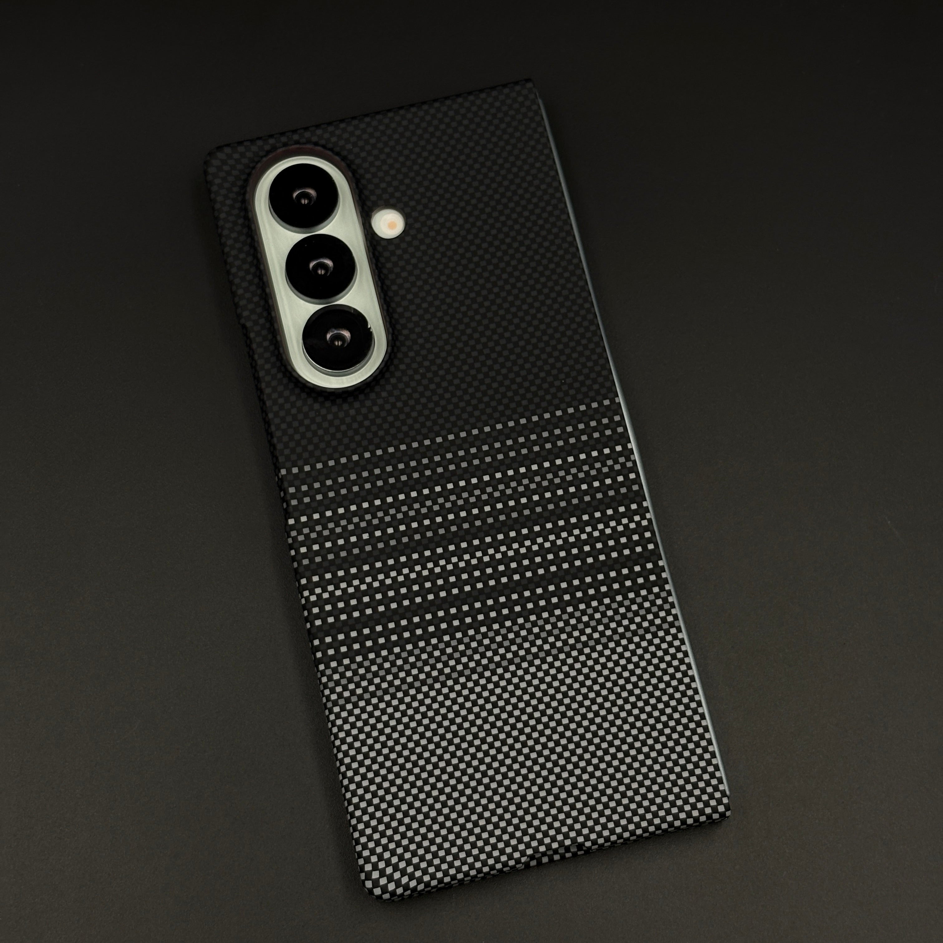 Aramid Texture Case Shadow Gray Stripe for Samsung Galaxy Z Fold 7 Carbon Fibre Feel | Hidden MagSafe | Ultra Slim Fit