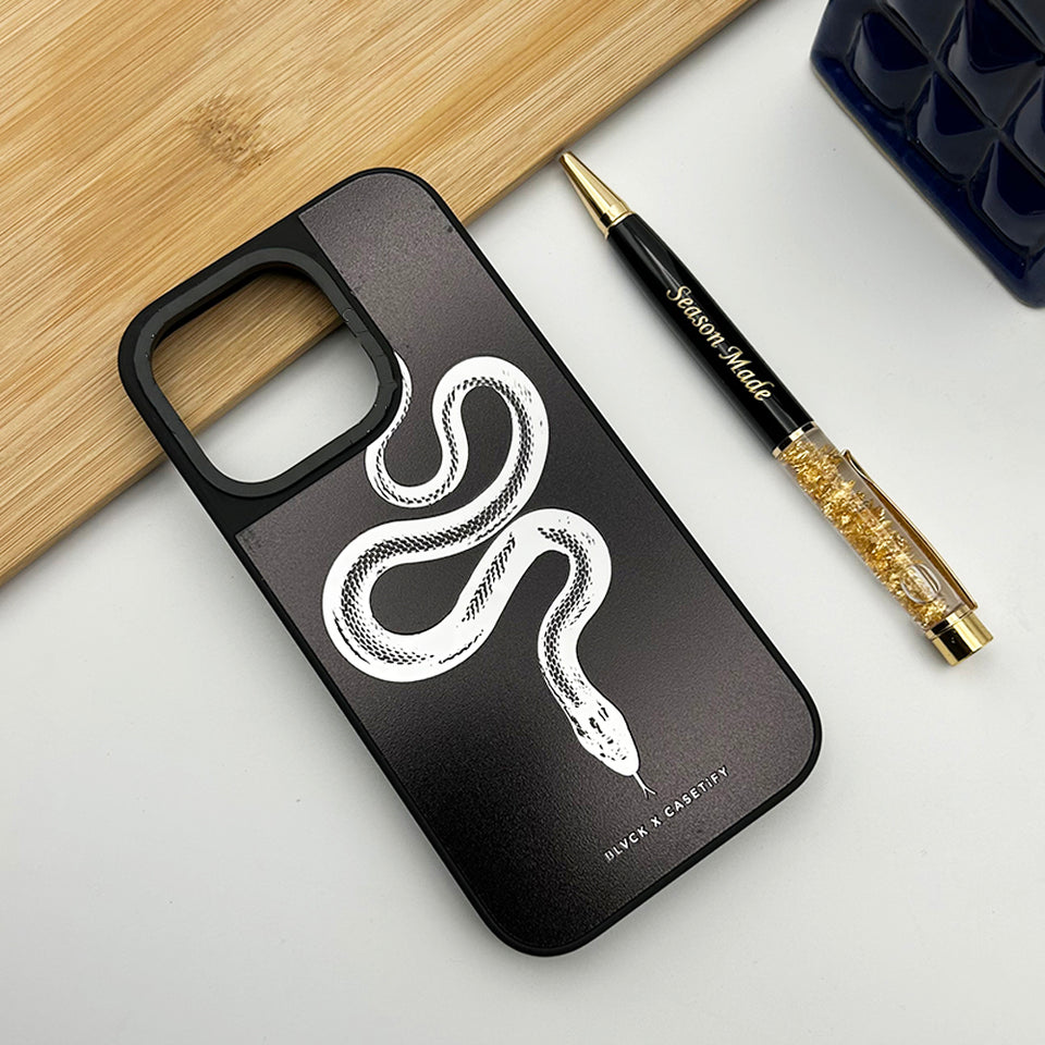 iPhone Black Matte Mirror Snake And Skull Design Case Cover