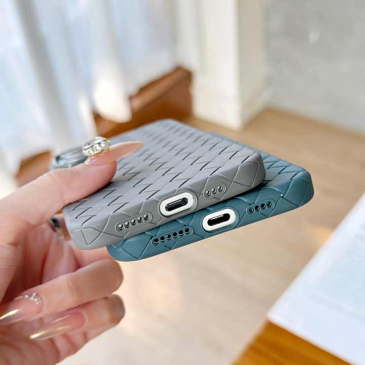 iPhone Luxury Weave Pattern Ultra Thin Light Weight Matte Case