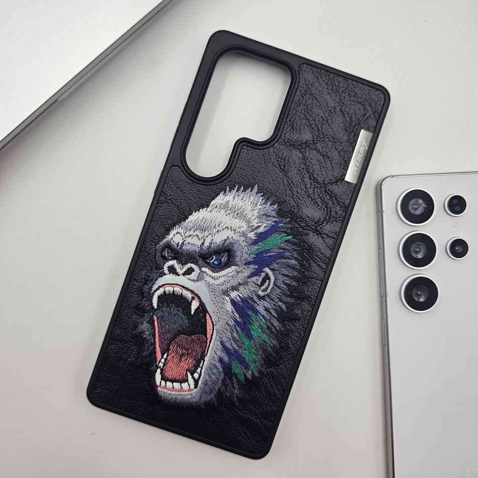Samsung Galaxy S25 Ultra Animal Roar Embroiderey Leather Magsafe Case