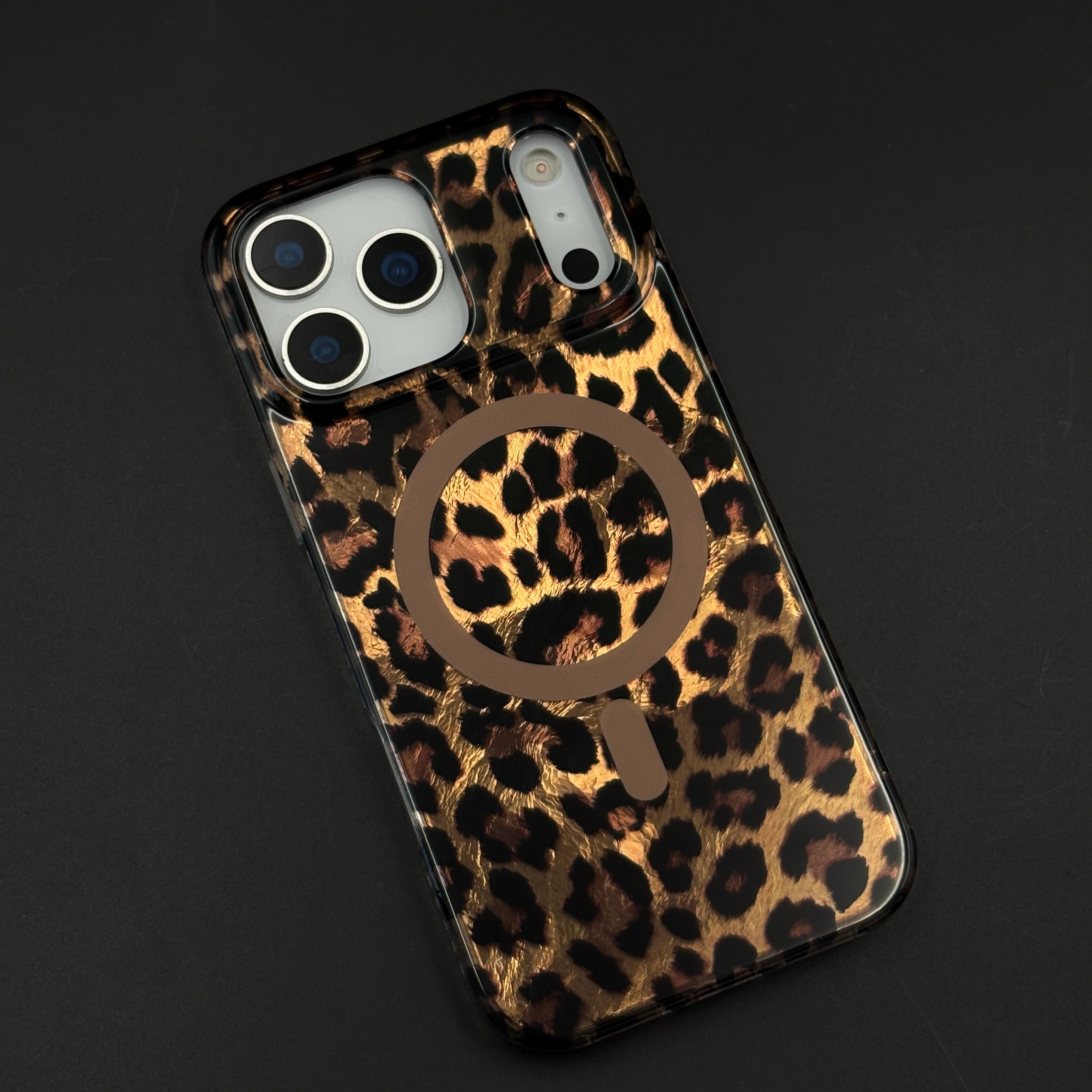 Golden Wild Leopard Pattern MagSafe Mobile Case Cover for iPhone 17 Series