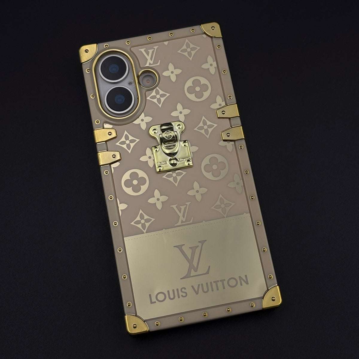 Luxury Fashion Brand Heritage Trunk Case with Corner Detailing for iPhone 17