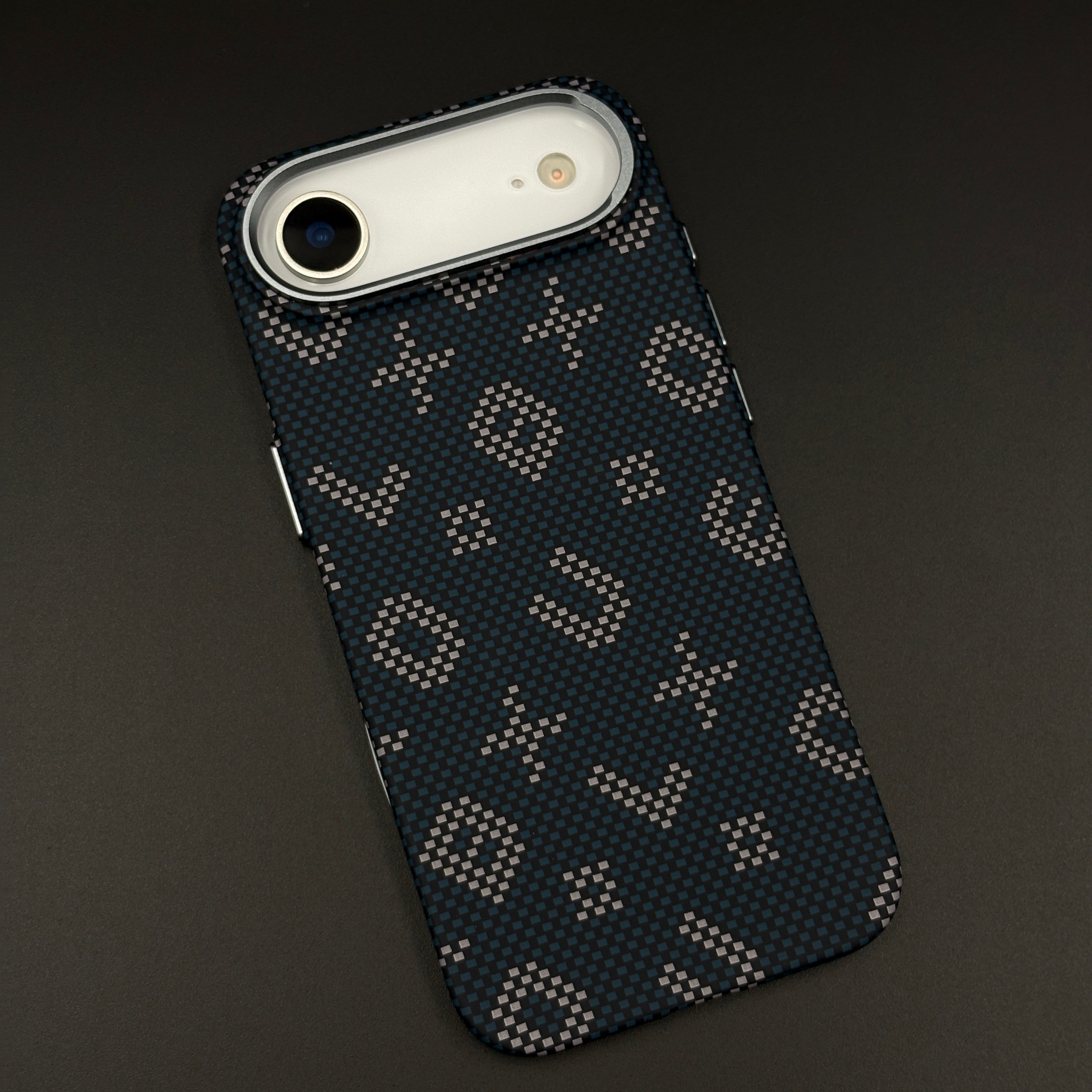 Glow in the Dark Aramid Fiber Phone Case Cover for iPhone 17 Air | Hidden Magsafe | Luminous Design