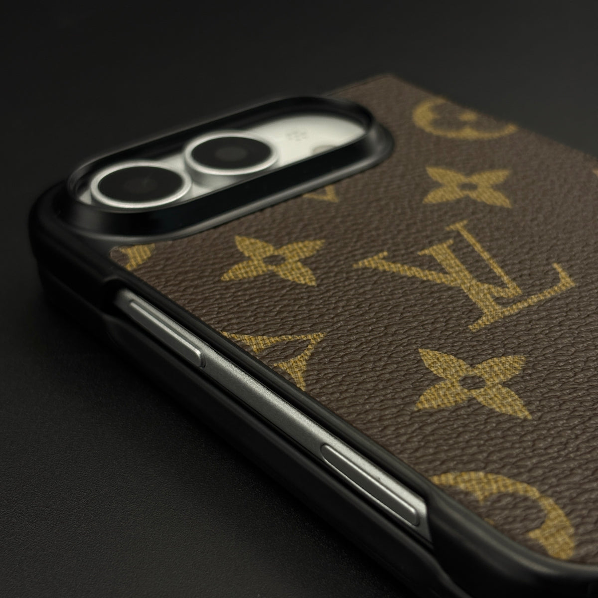 Luxury Fashion Brand PU Leather Case for Apple iPhone Duo | Designer Heritage Cover