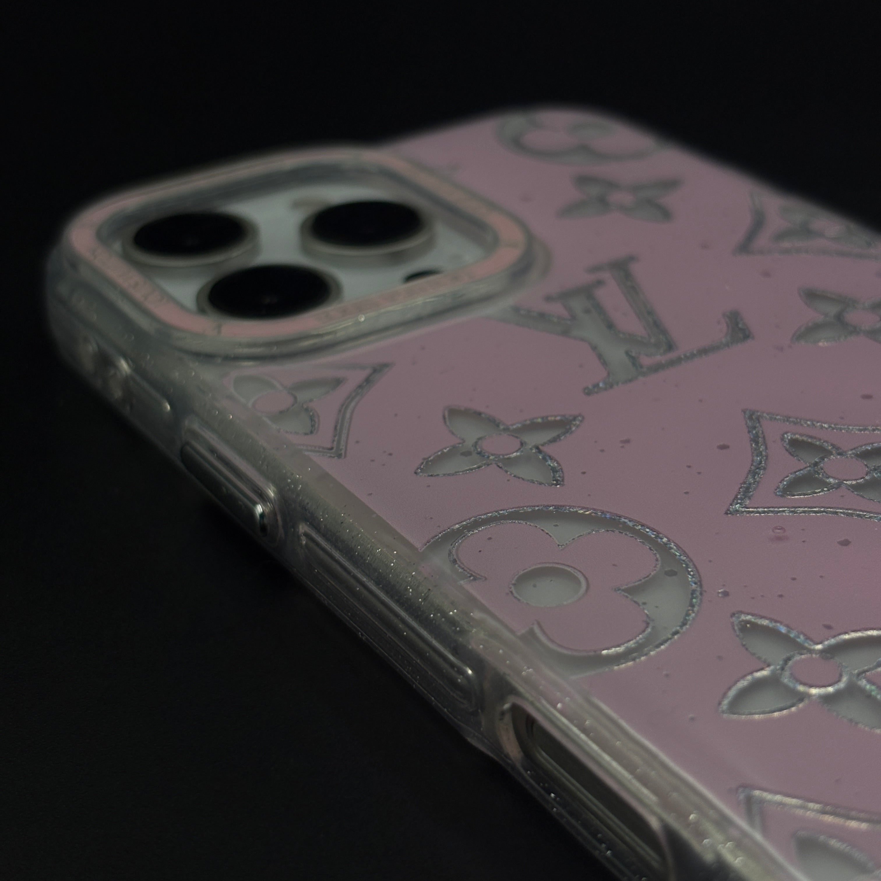 Luxury Fashion Brand Pink Statement Case for iPhone 16 Pro Max