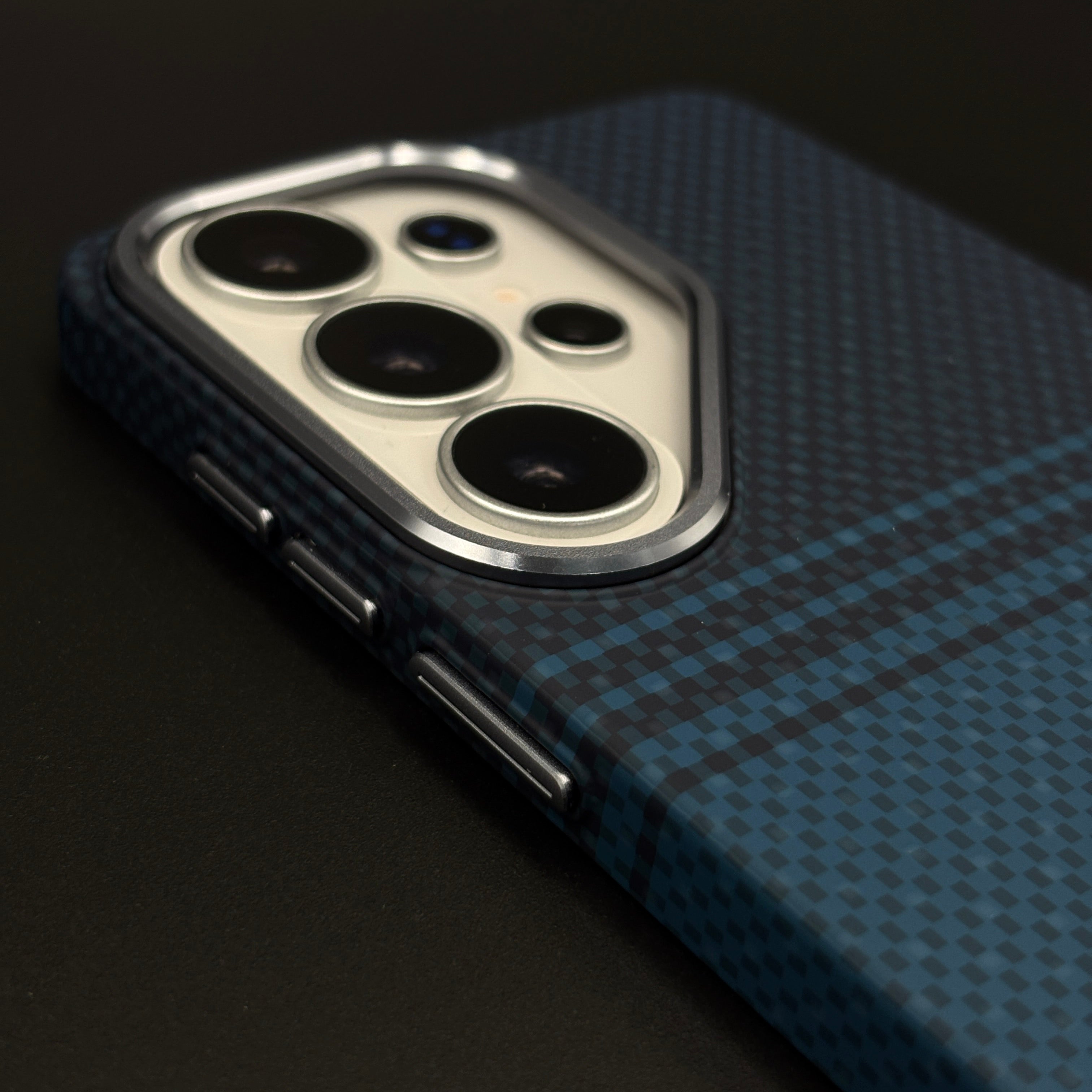 Carbon Fibre Gradient Stripe Hidden MagSafe Mobile Case Cover for Samsung Galaxy S26 Ultra