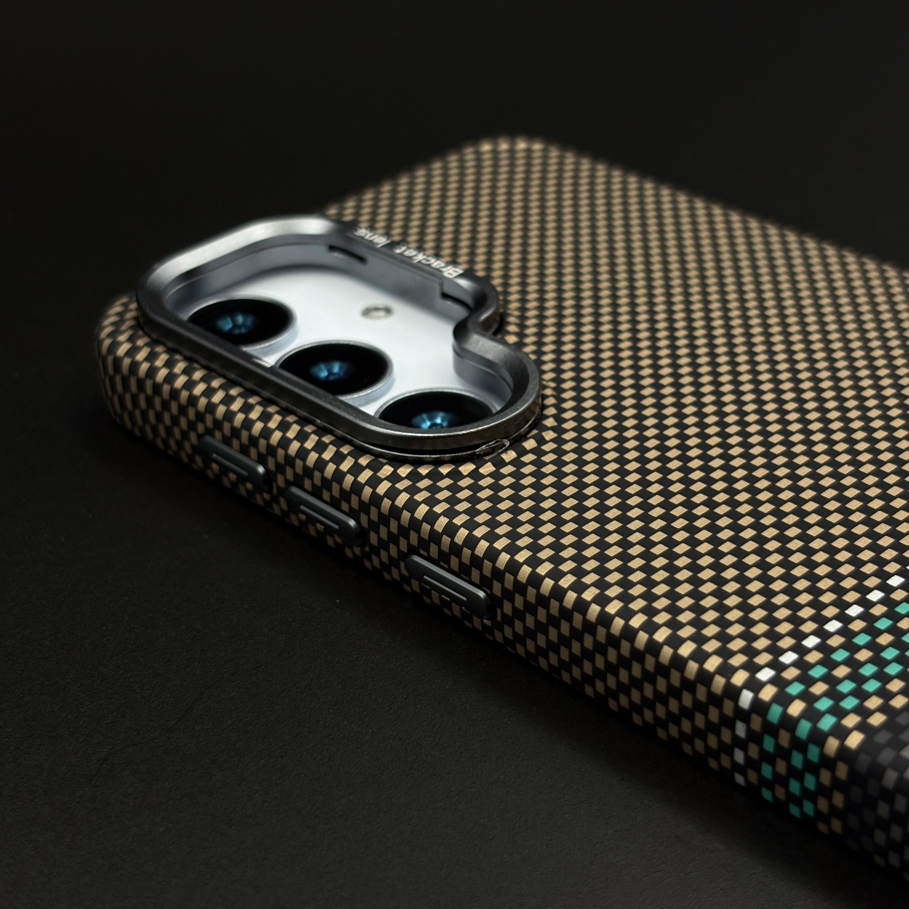 Two-Tone Aramid Case with Hidden MagSafe for Samsung Galaxy S24 | Camera Kickstand | Carbon Fibre Feel