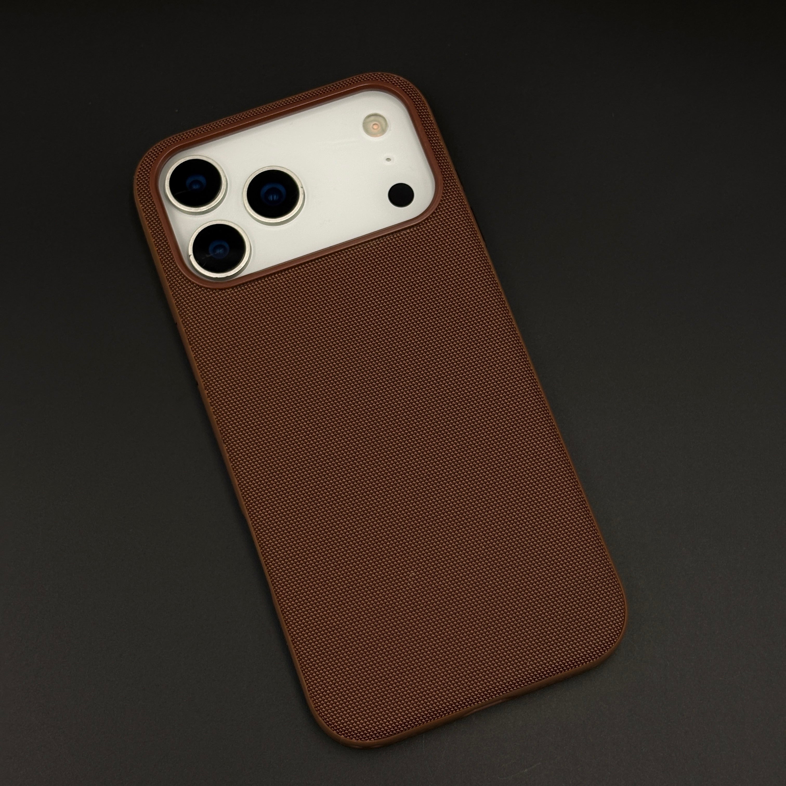 TechWoven Mobile Case Cover with Hidden MagSafe for iPhone 17 Series