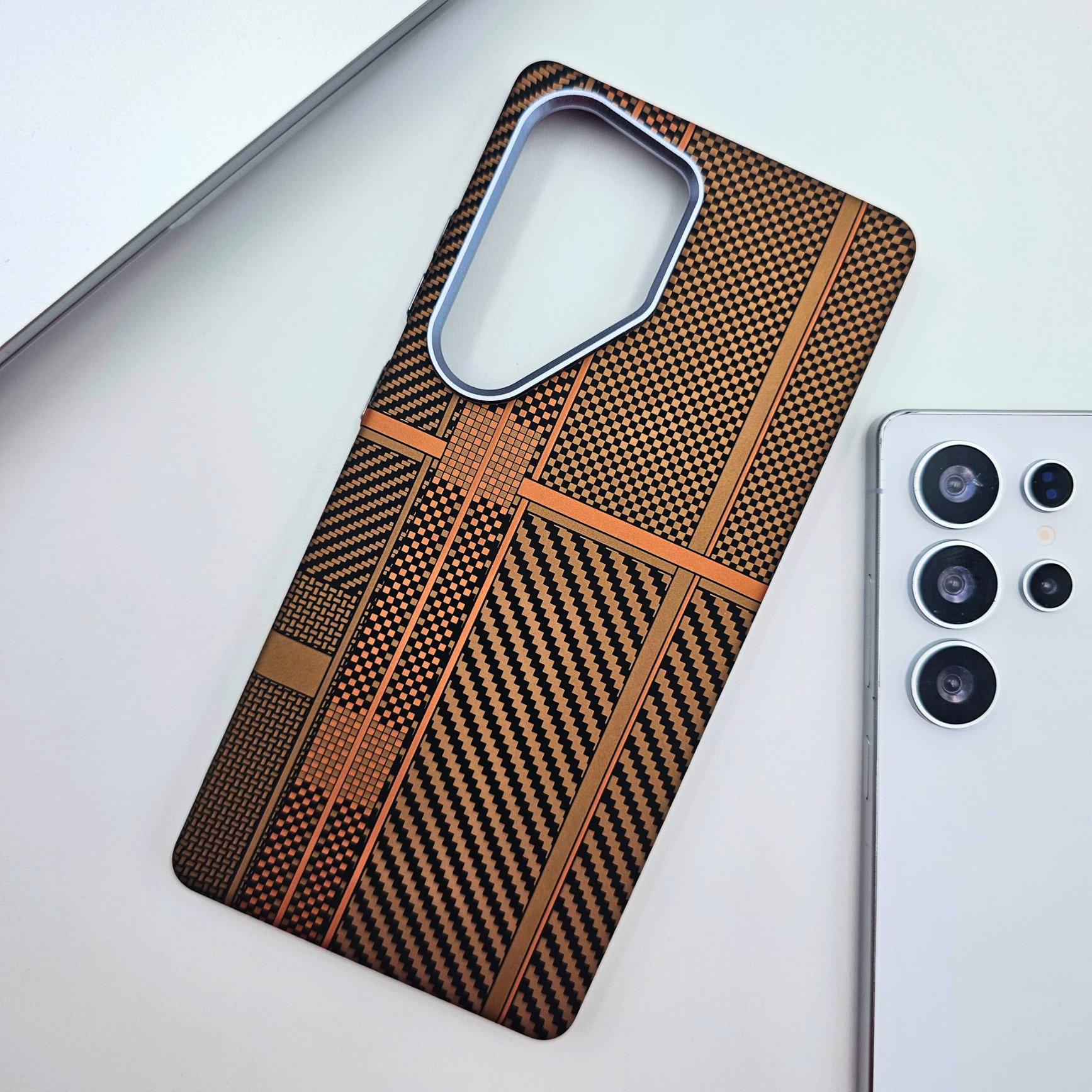 Samsung Galaxy S24 Ultra Desert Brown Premium Slim Case | Rare Aramid Texture Finish | Real Carbon Fibre Feel | Hidden MagSafe