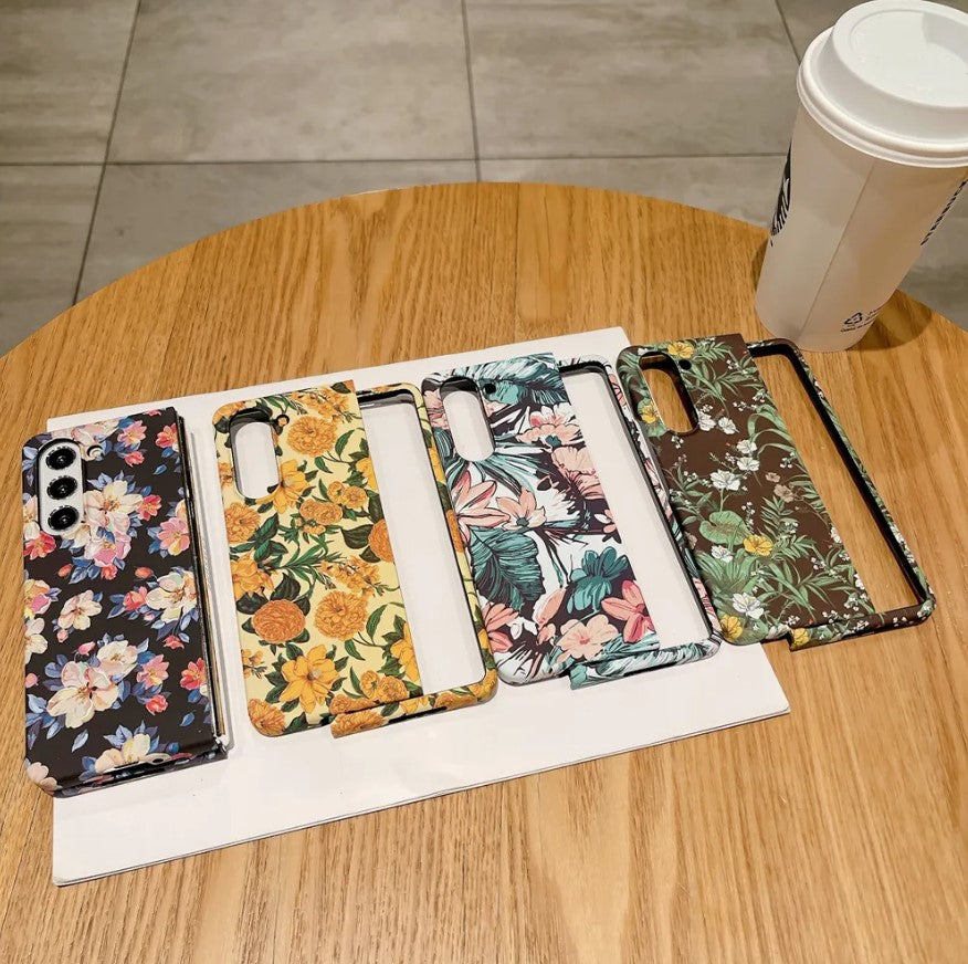 Samsuns Galaxy Z Fold 5 Ultra Thin Floral Hard Shell Case Cover