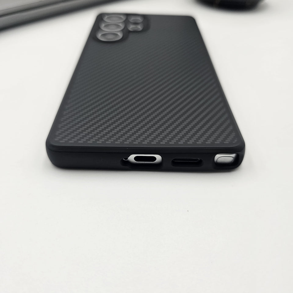 Samsung Galaxy S25 Ultra Carbon Fiber Texture Slim Case
