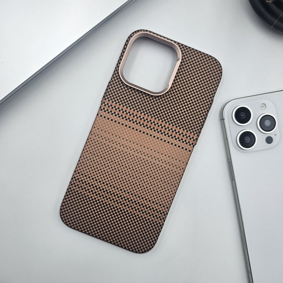 iPhone Carbon Fibre Feel Pattern With Magsafe Case