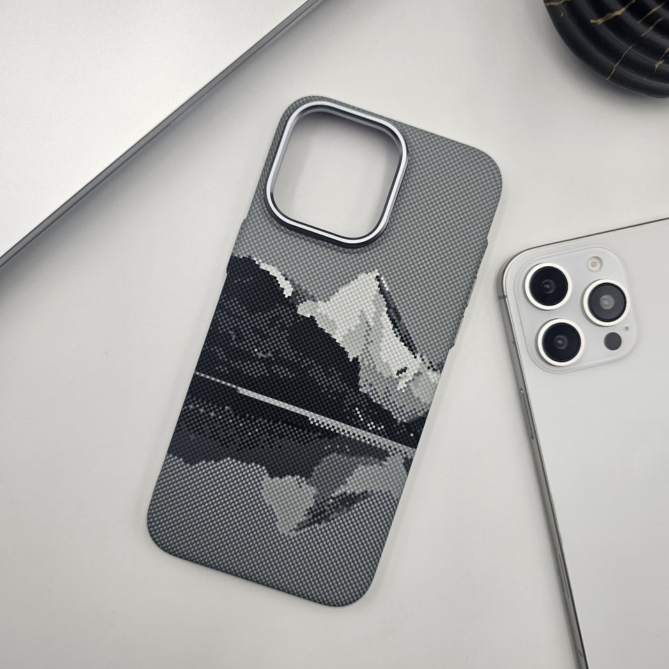 iPhone Carbon Fibre Feel Pattern With Magsafe Case