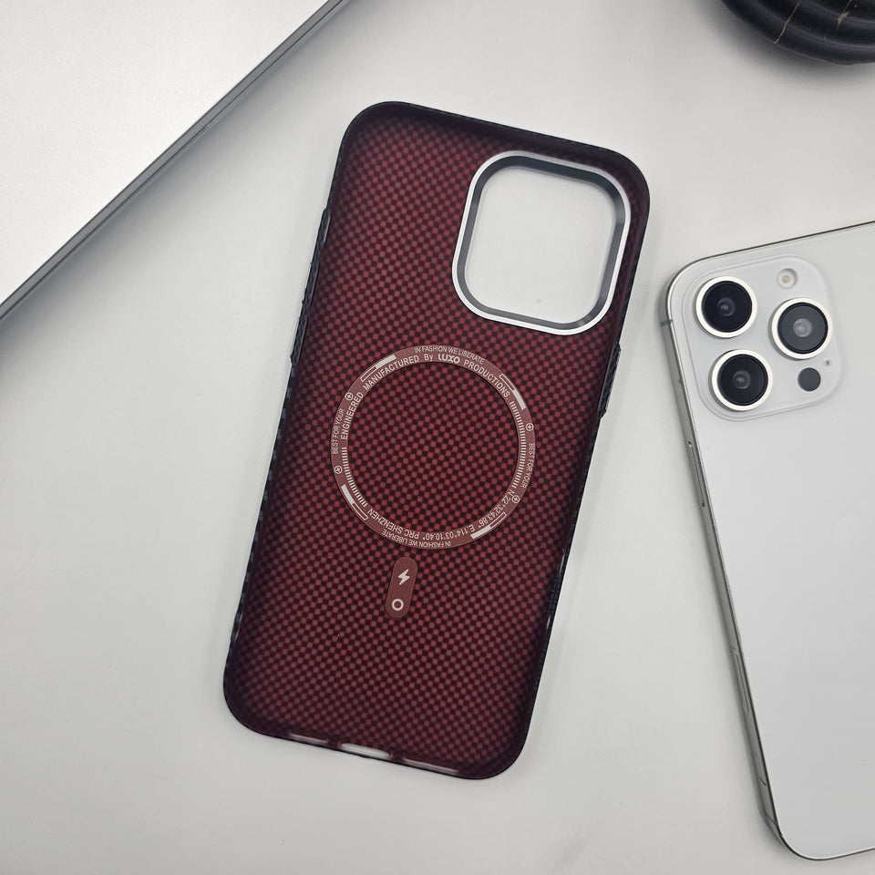 iPhone Carbon Fibre Feel Pattern With Magsafe Case