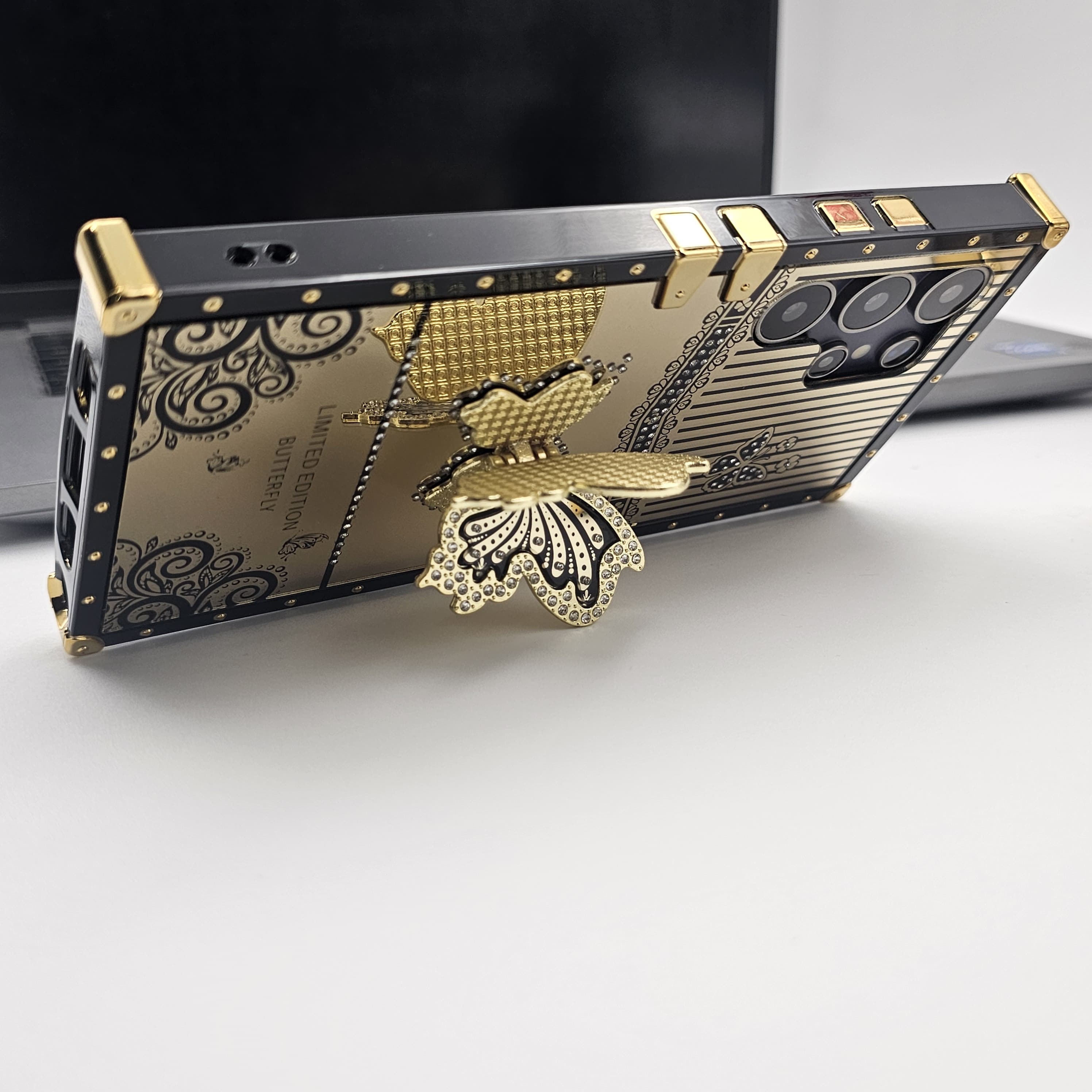 Luxury Butterfly Trunk Case for Samsung Galaxy S24 Ultra | Gold Mirror Finish | Diamond Butterfly