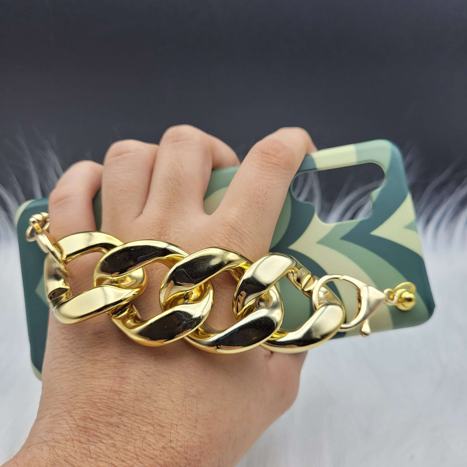 Green Heart Golden Chain Holder Case Cover