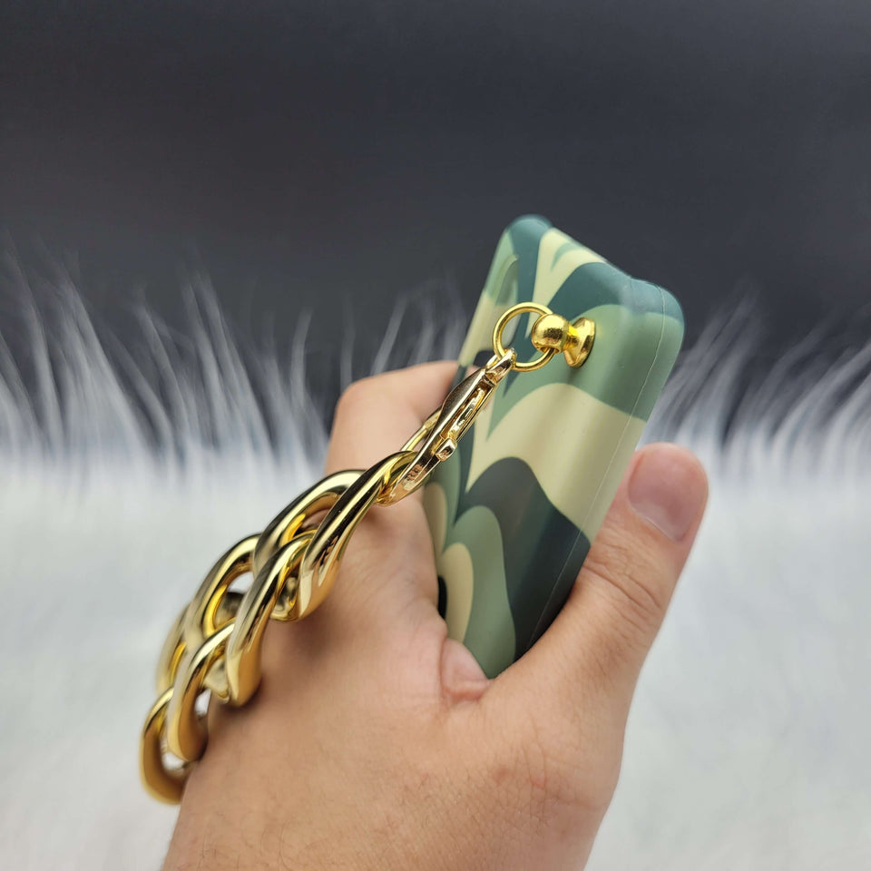 Green Heart Golden Chain Holder Case Cover