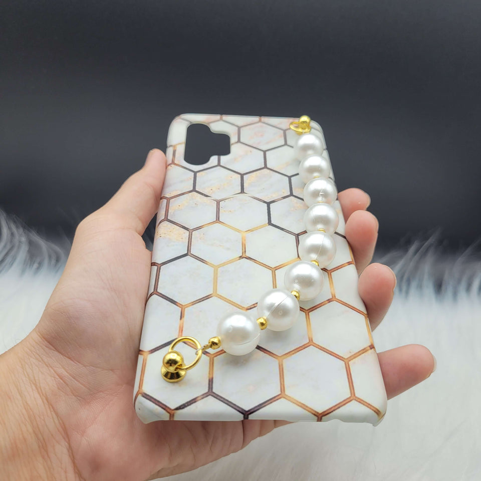 Honeycomb Pattern Pearl Holder Case Cover