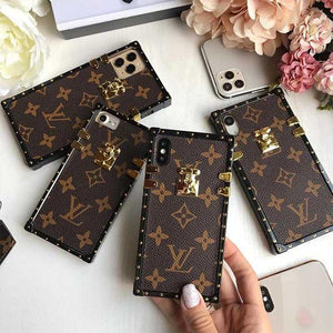 iPhone Premium Luxury Brand 3d Pattern Silicone Case Cover – ShopyHoly